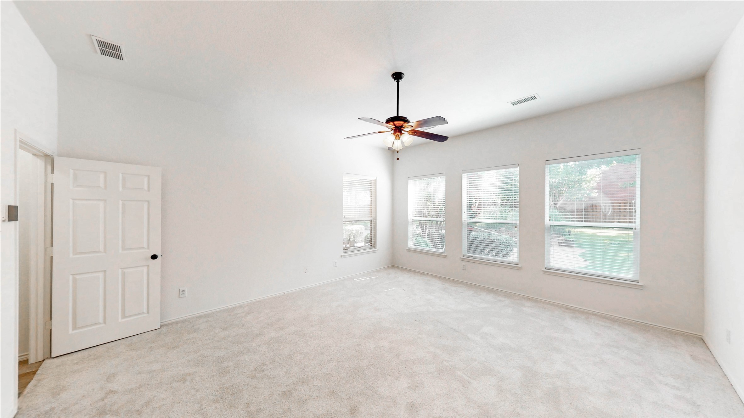 5900 Lavon Drive