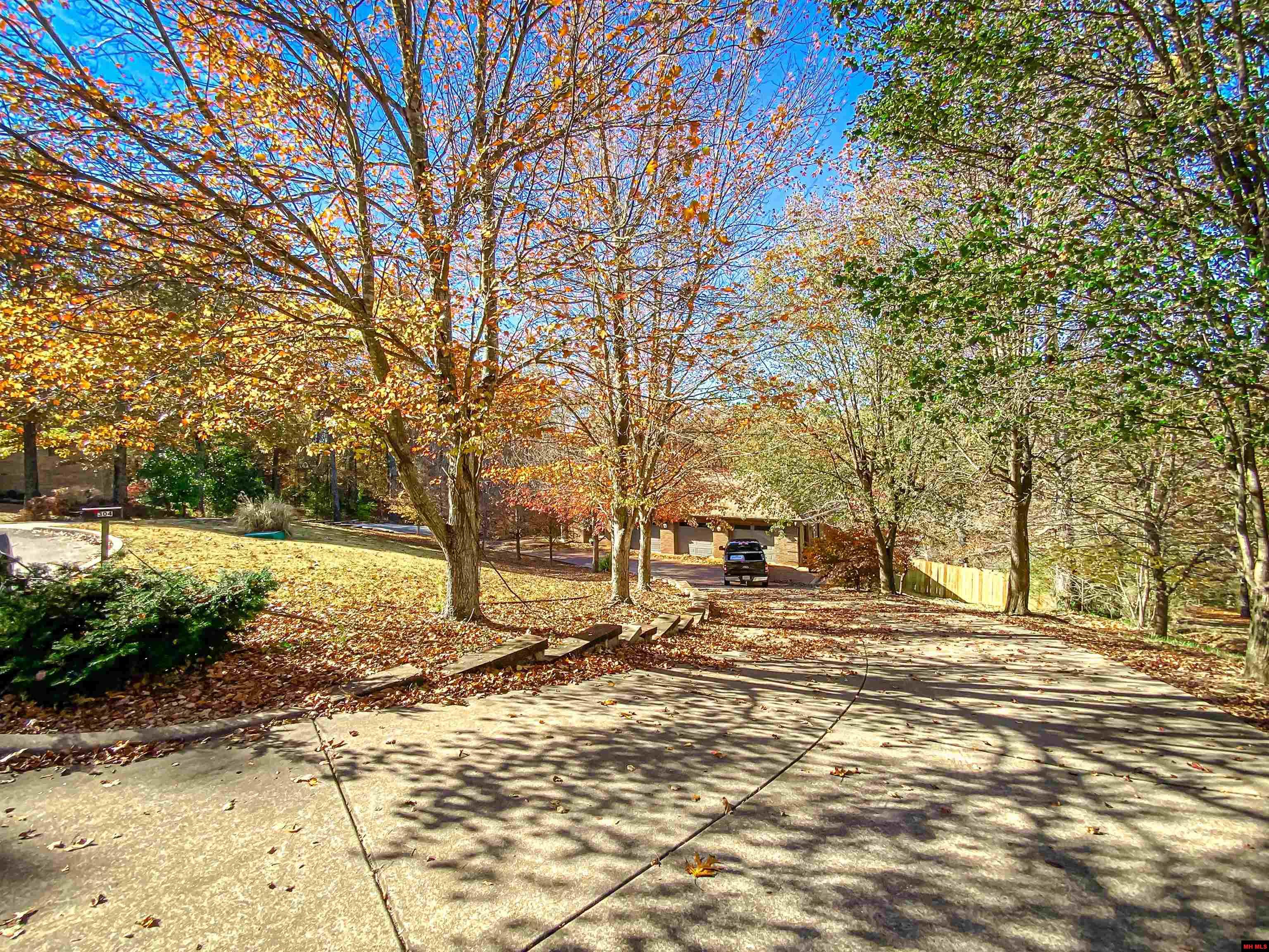 304 NORTHPOINTE DRIVE