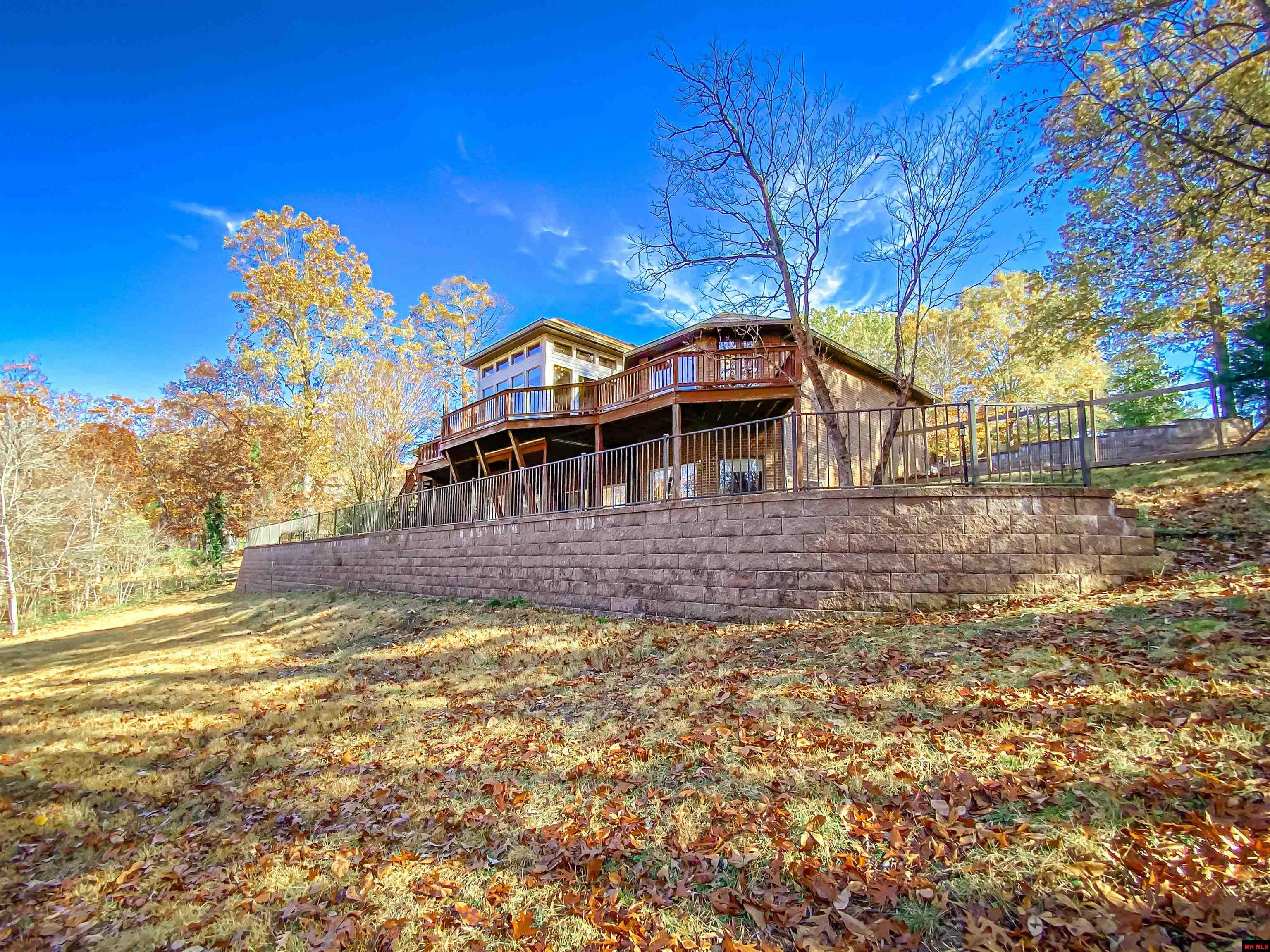 304 NORTHPOINTE DRIVE