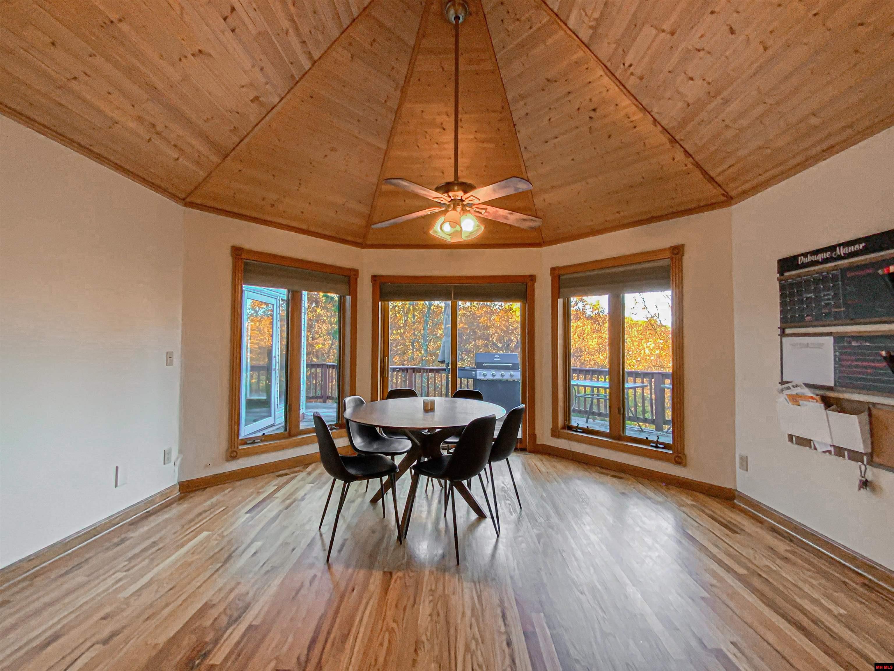 304 NORTHPOINTE DRIVE