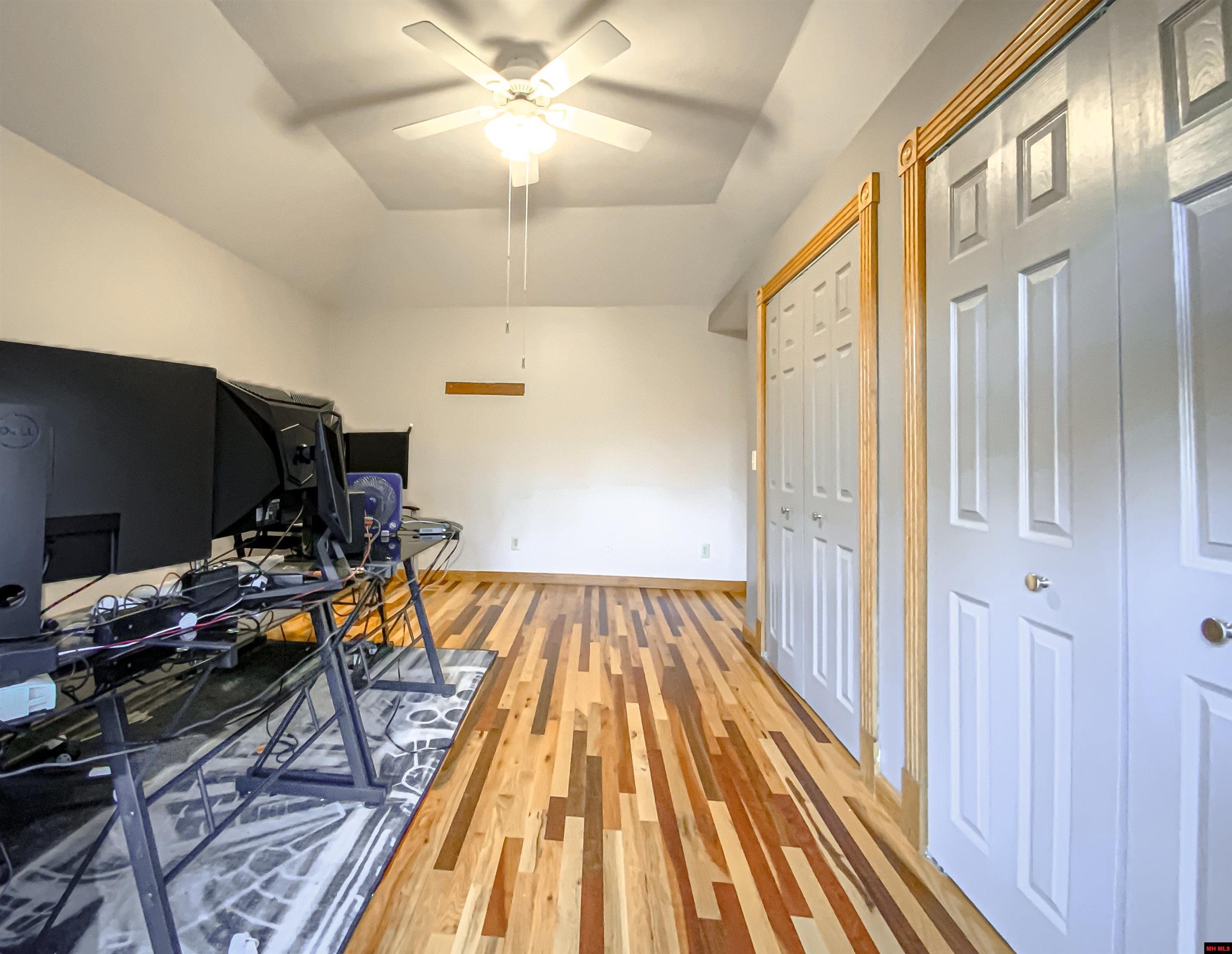 304 NORTHPOINTE DRIVE