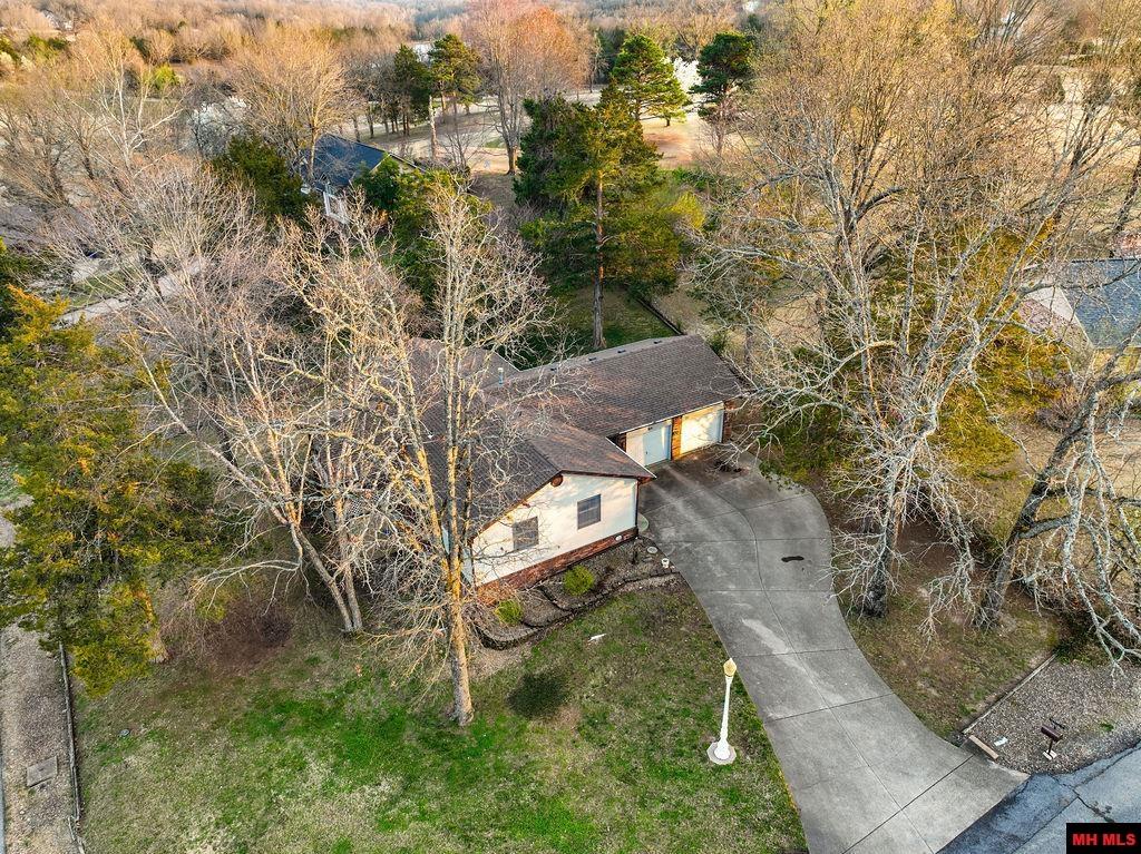 709 DOGLEG DRIVE
