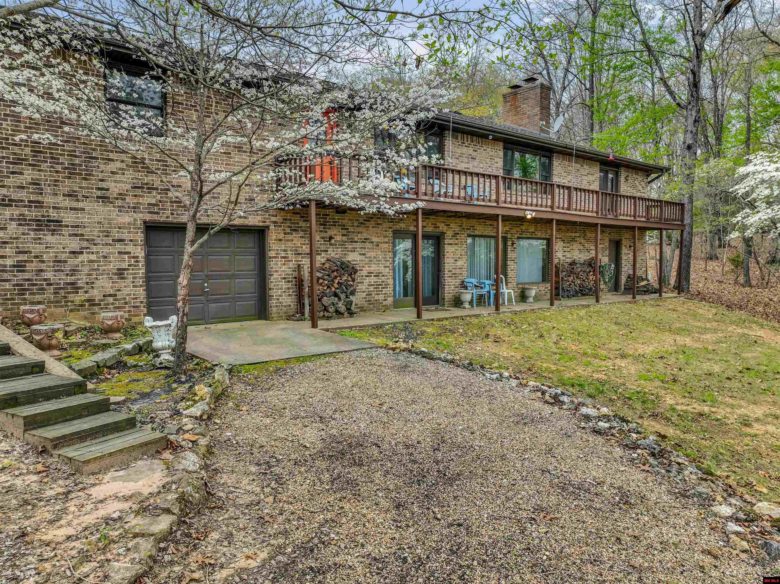 1044 BELLE COVE ROAD