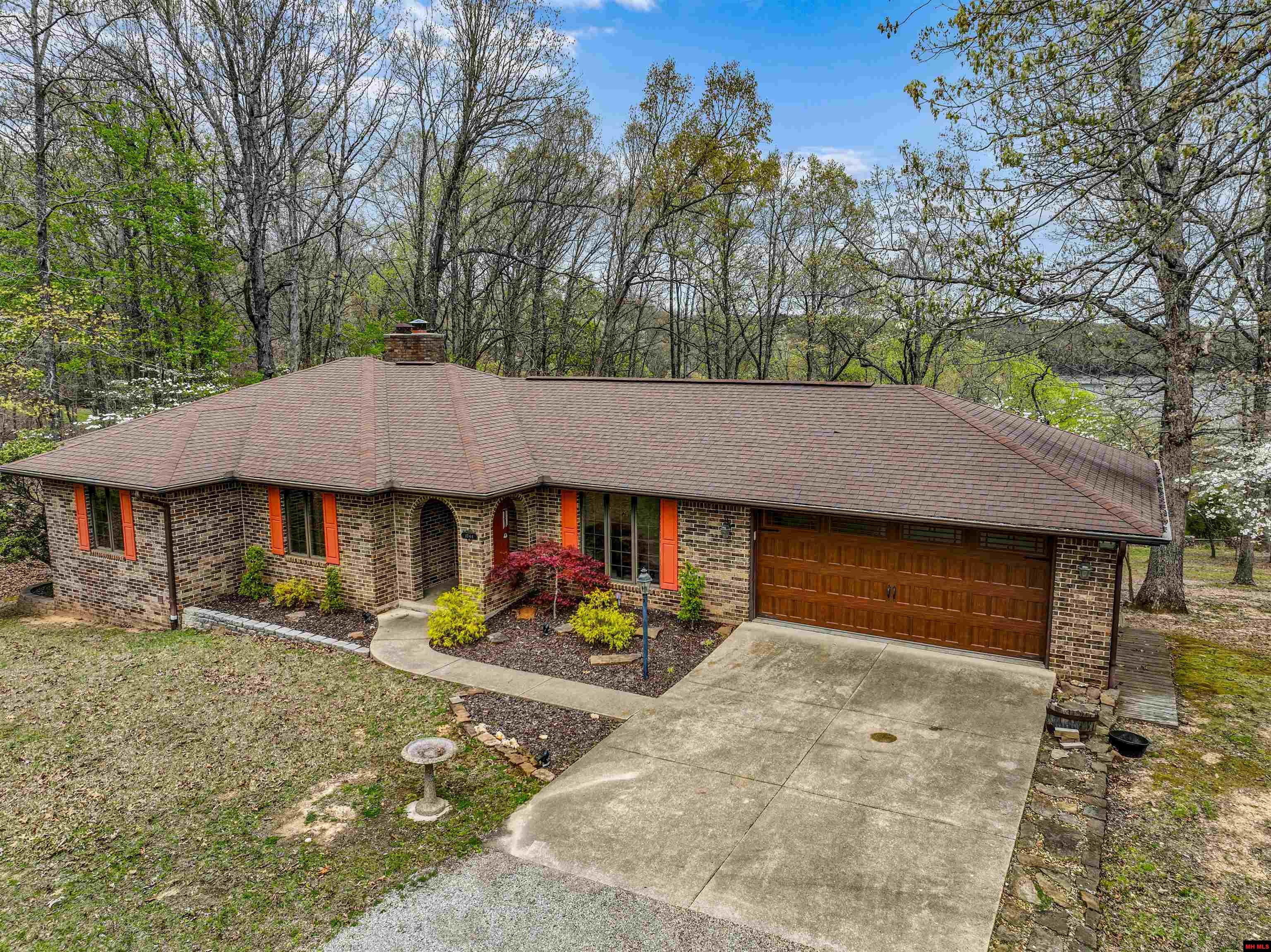 1044 BELLE COVE ROAD