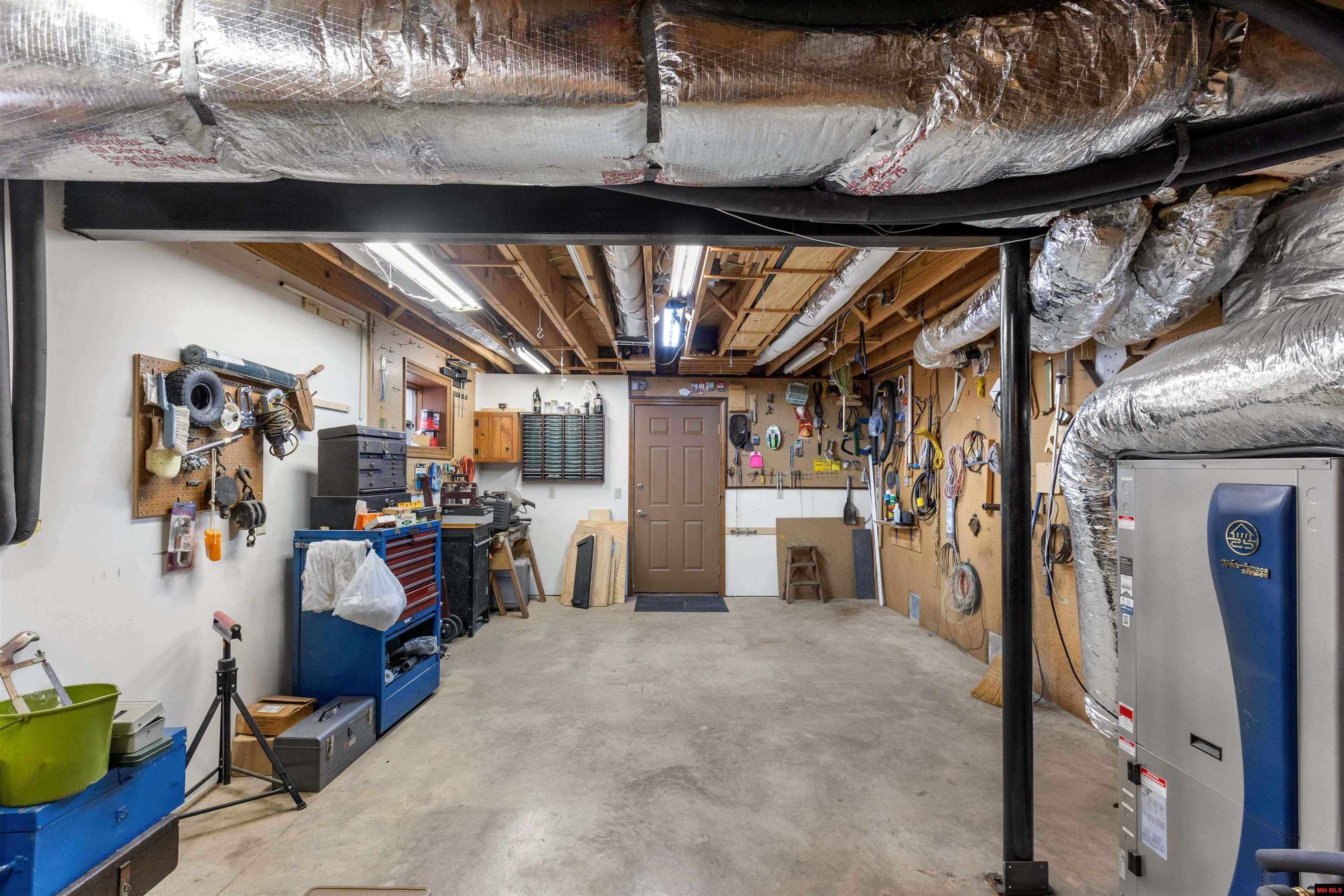 1044 BELLE COVE ROAD