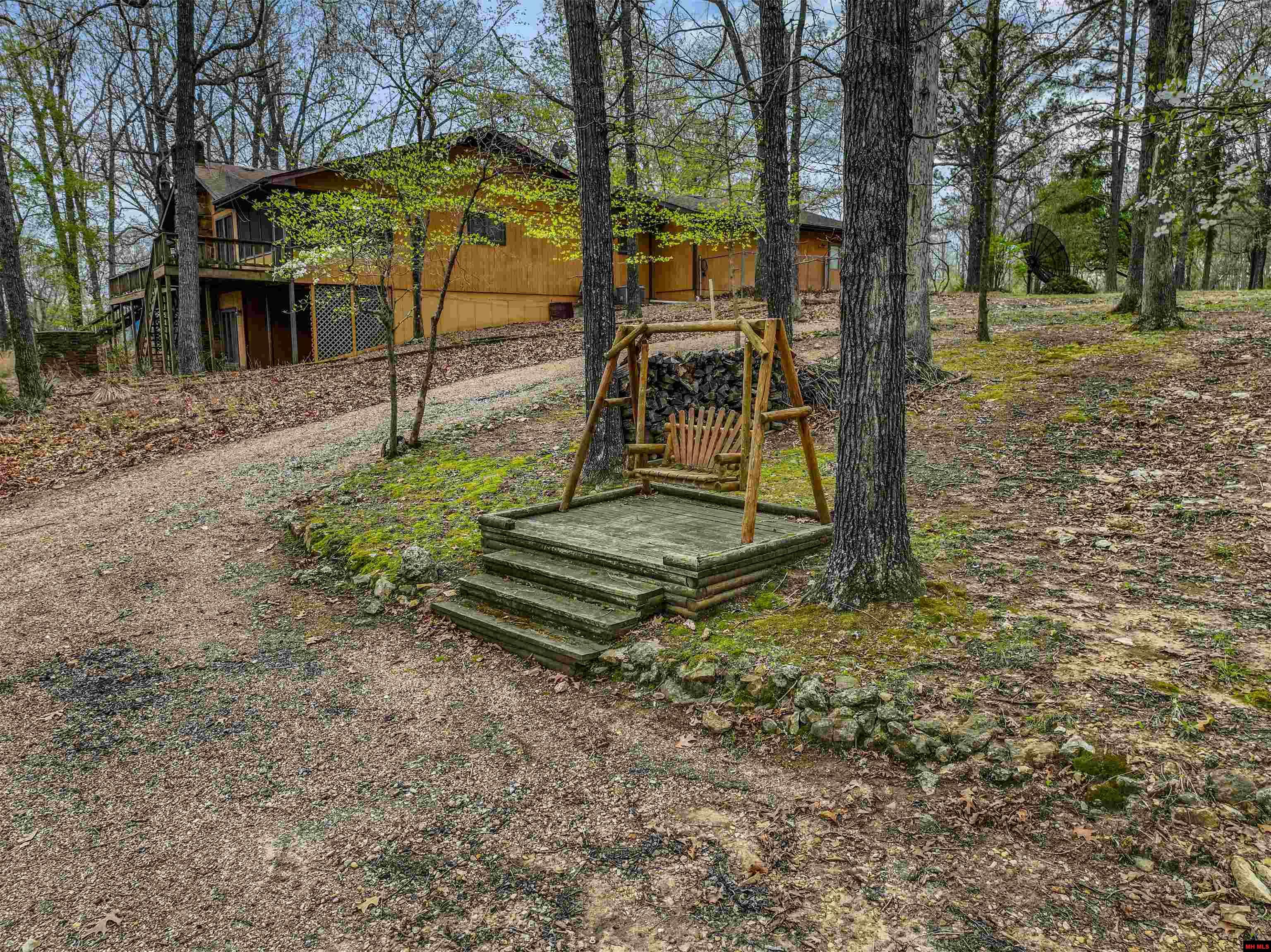 1044 BELLE COVE ROAD