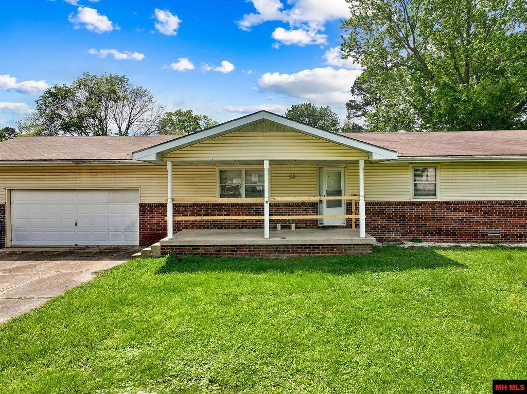 1117 OVERLOOK DRIVE