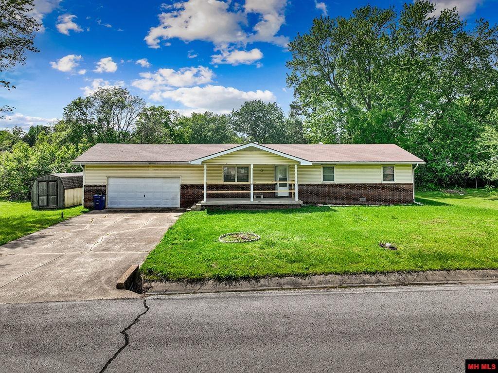 1117 OVERLOOK DRIVE