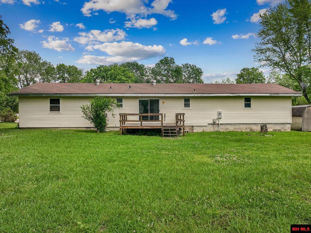 1117 OVERLOOK DRIVE