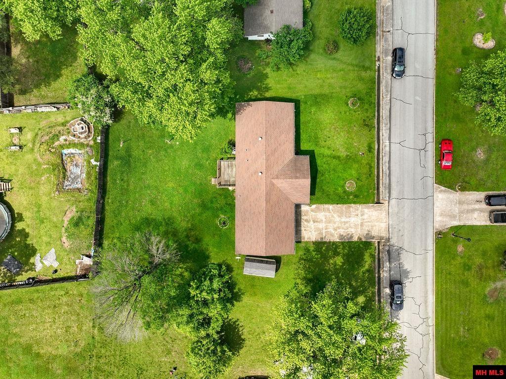 1117 OVERLOOK DRIVE