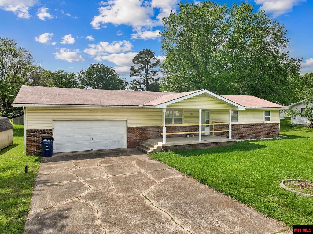 1117 OVERLOOK DRIVE