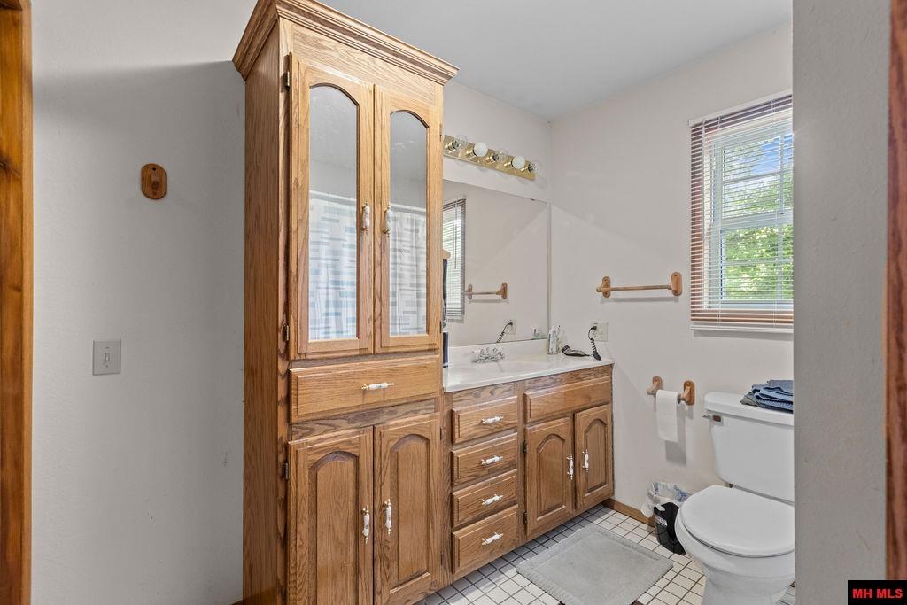 128 BLUE CEDAR DRIVE