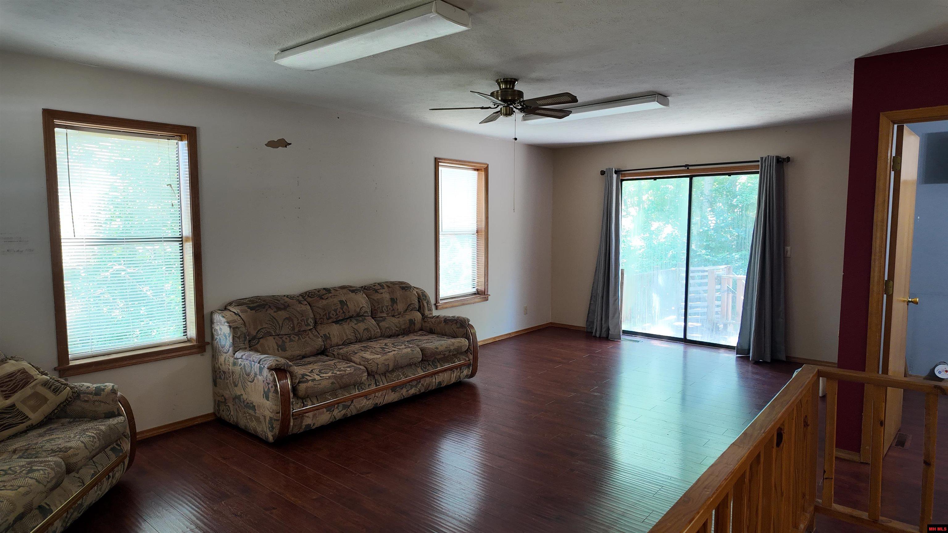 9689 HWY 62 EAST