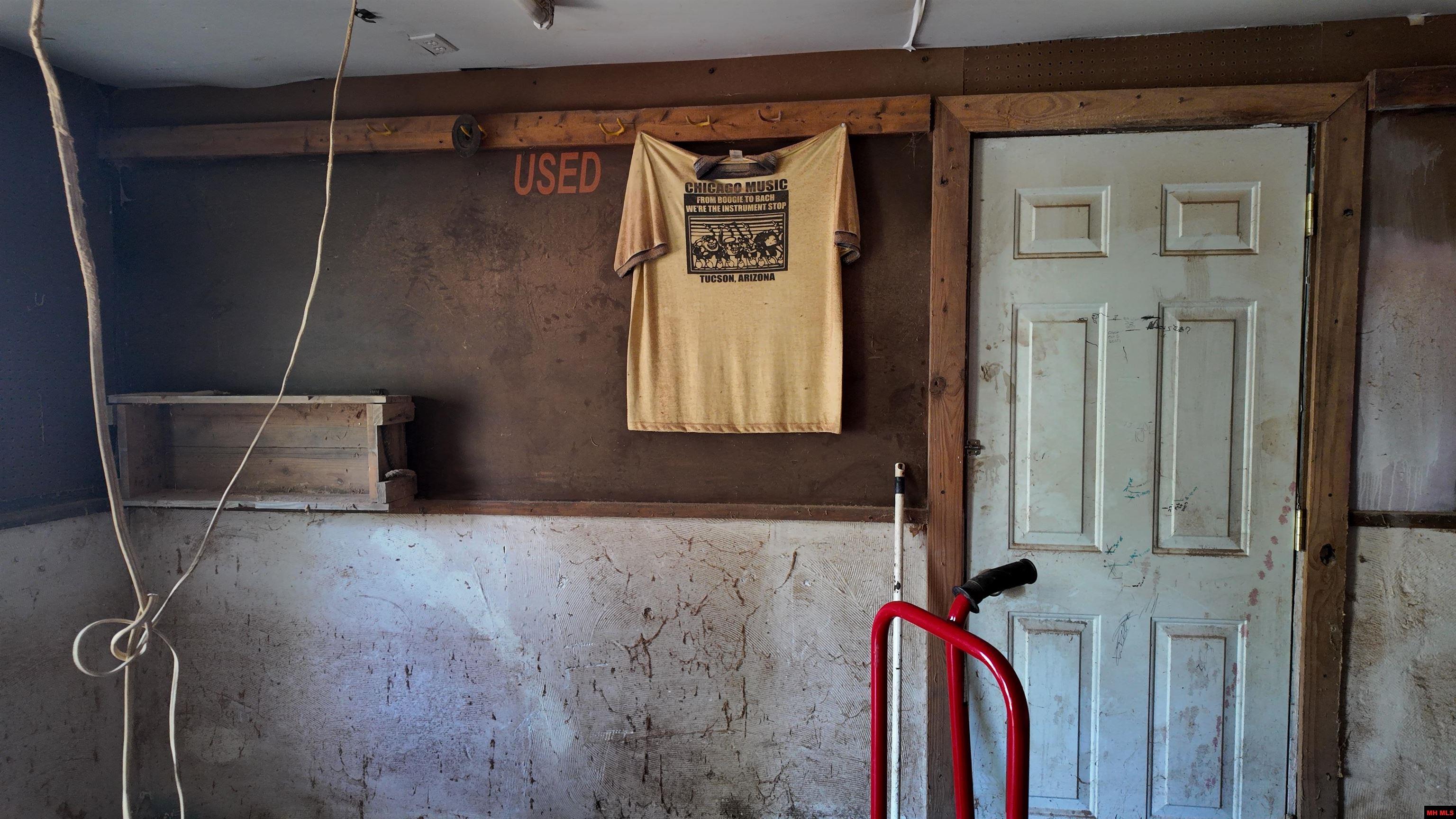 9689 HWY 62 EAST