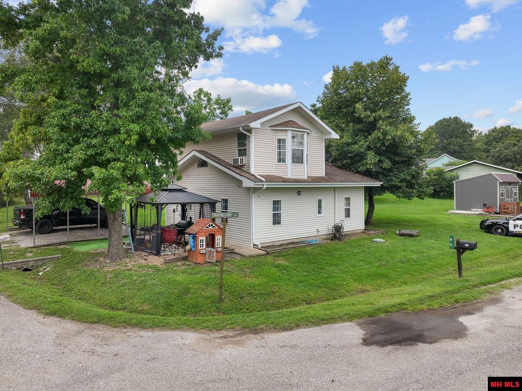 86 SWAYING OAK DRIVE