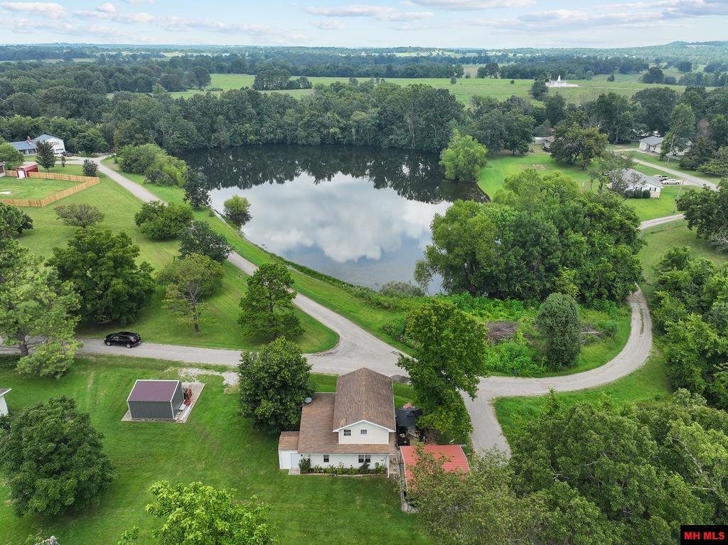 86 SWAYING OAK DRIVE