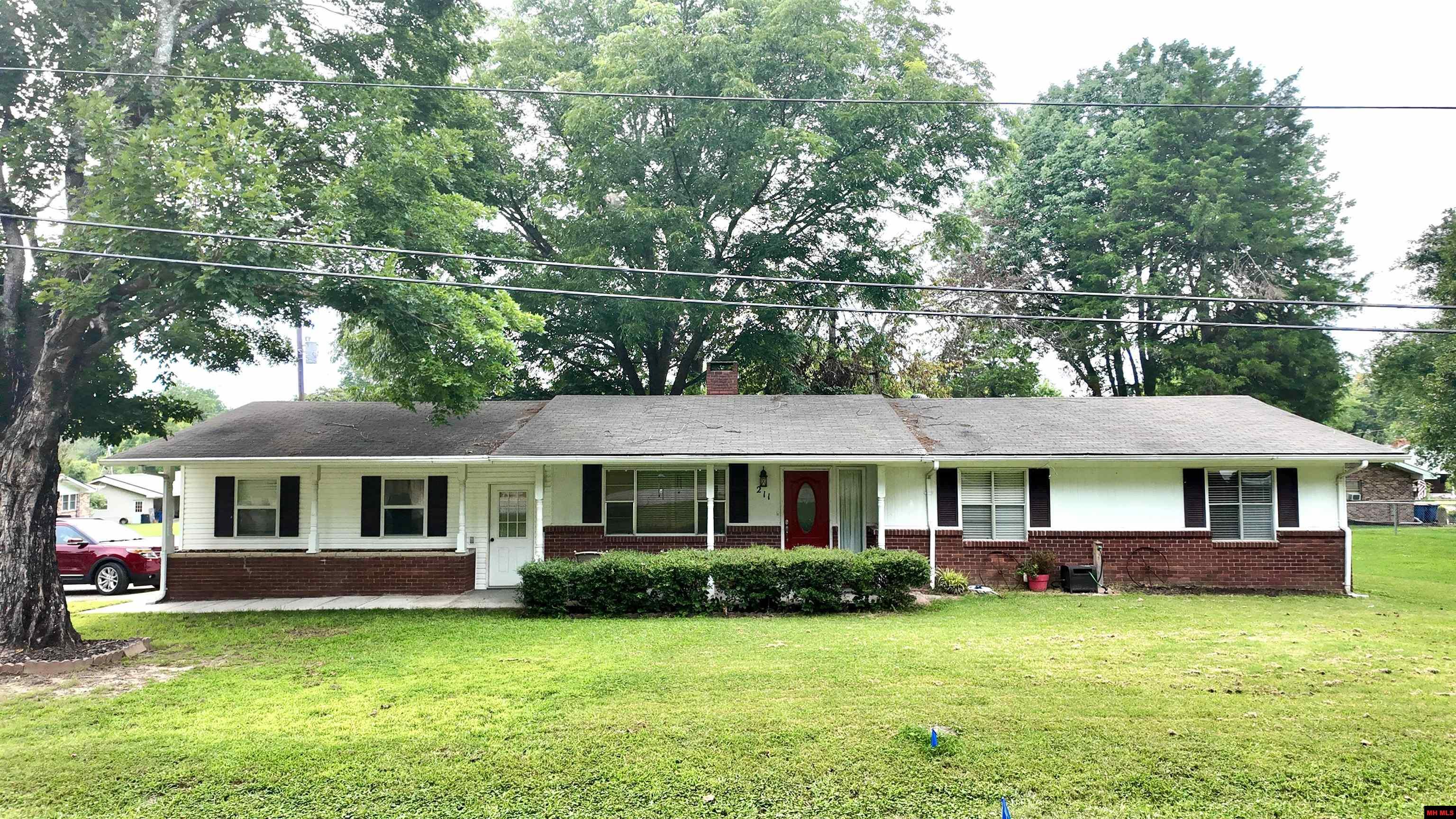 211 REDBUD STREET