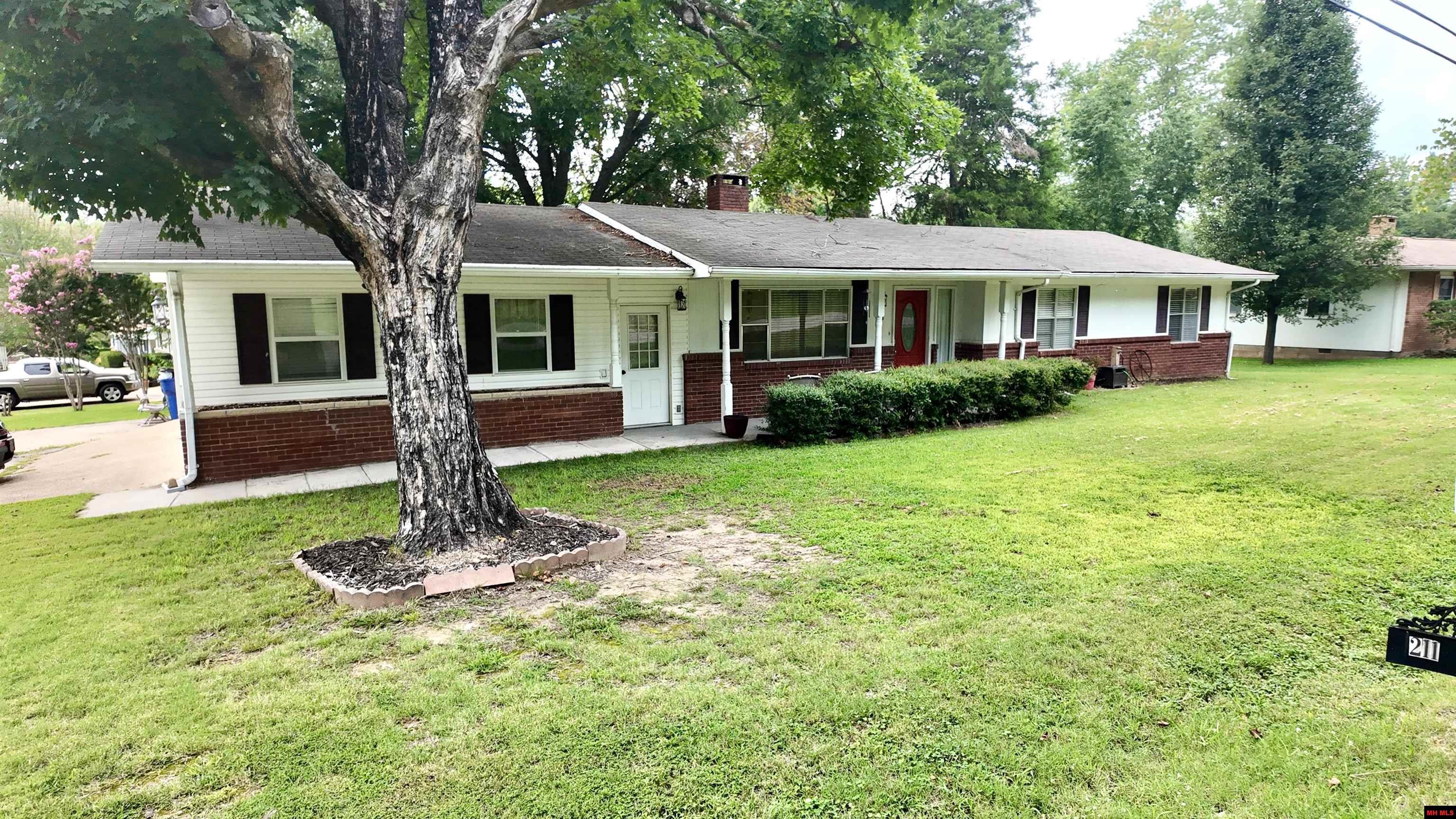 211 REDBUD STREET