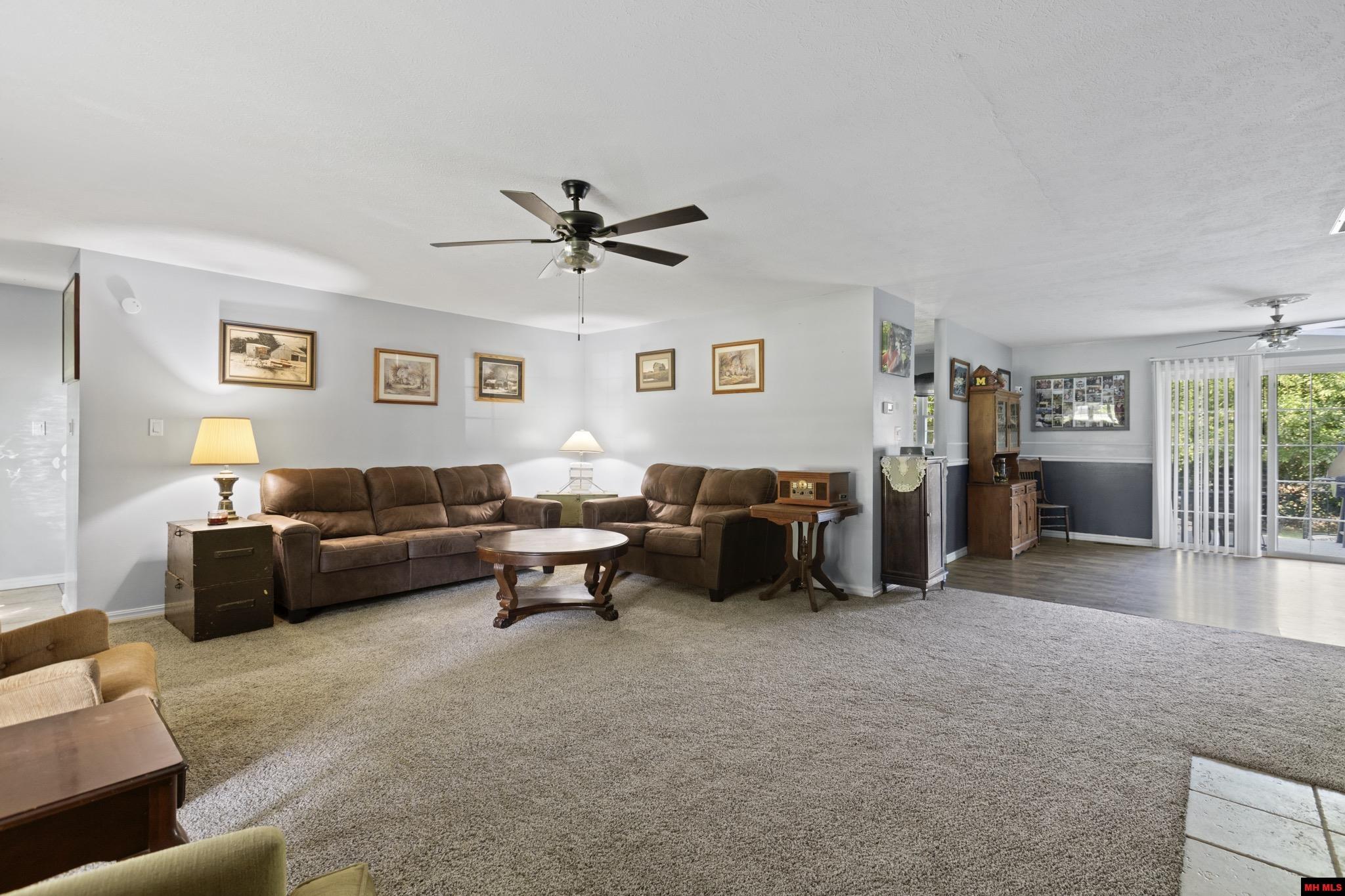 1111 LEONARD DRIVE