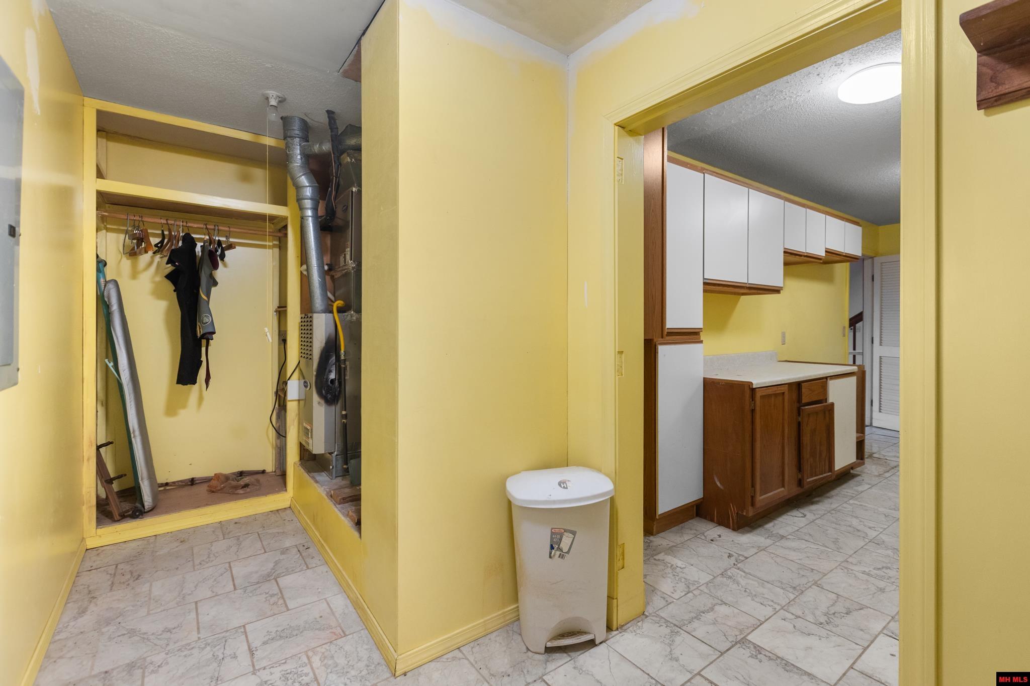 619 ROCKY RIDGE ROAD