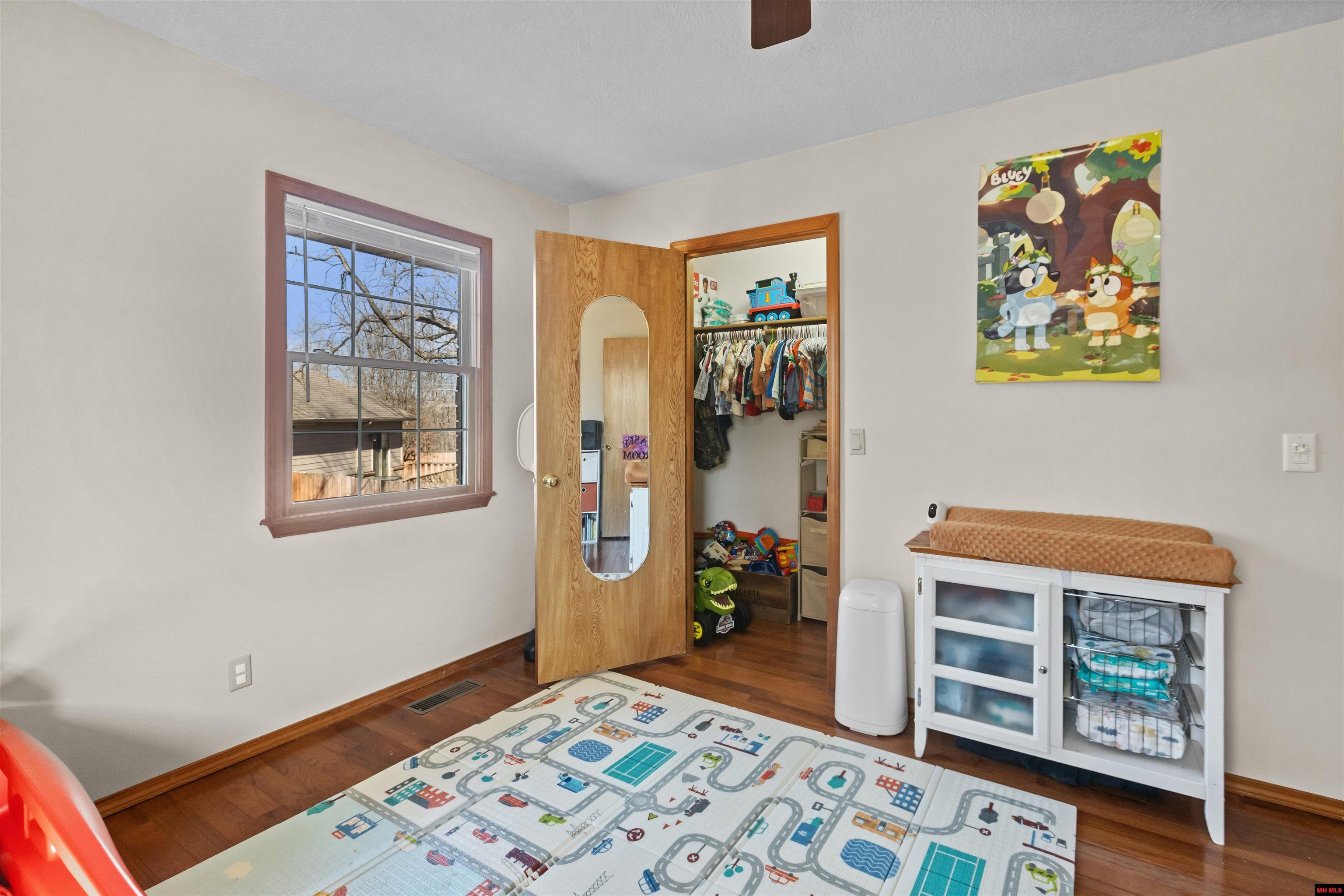 2116 NORWOOD DRIVE