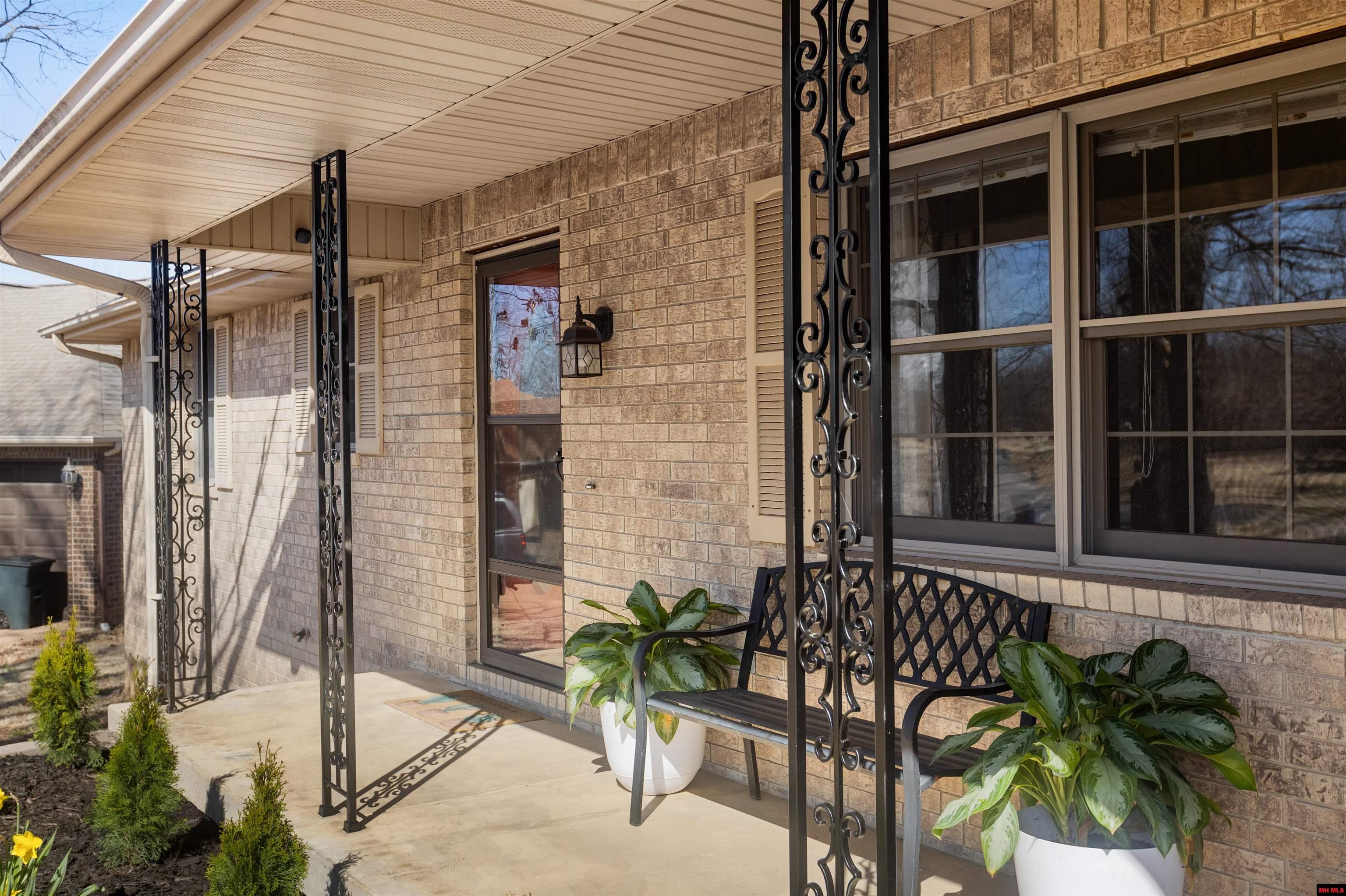 2116 NORWOOD DRIVE