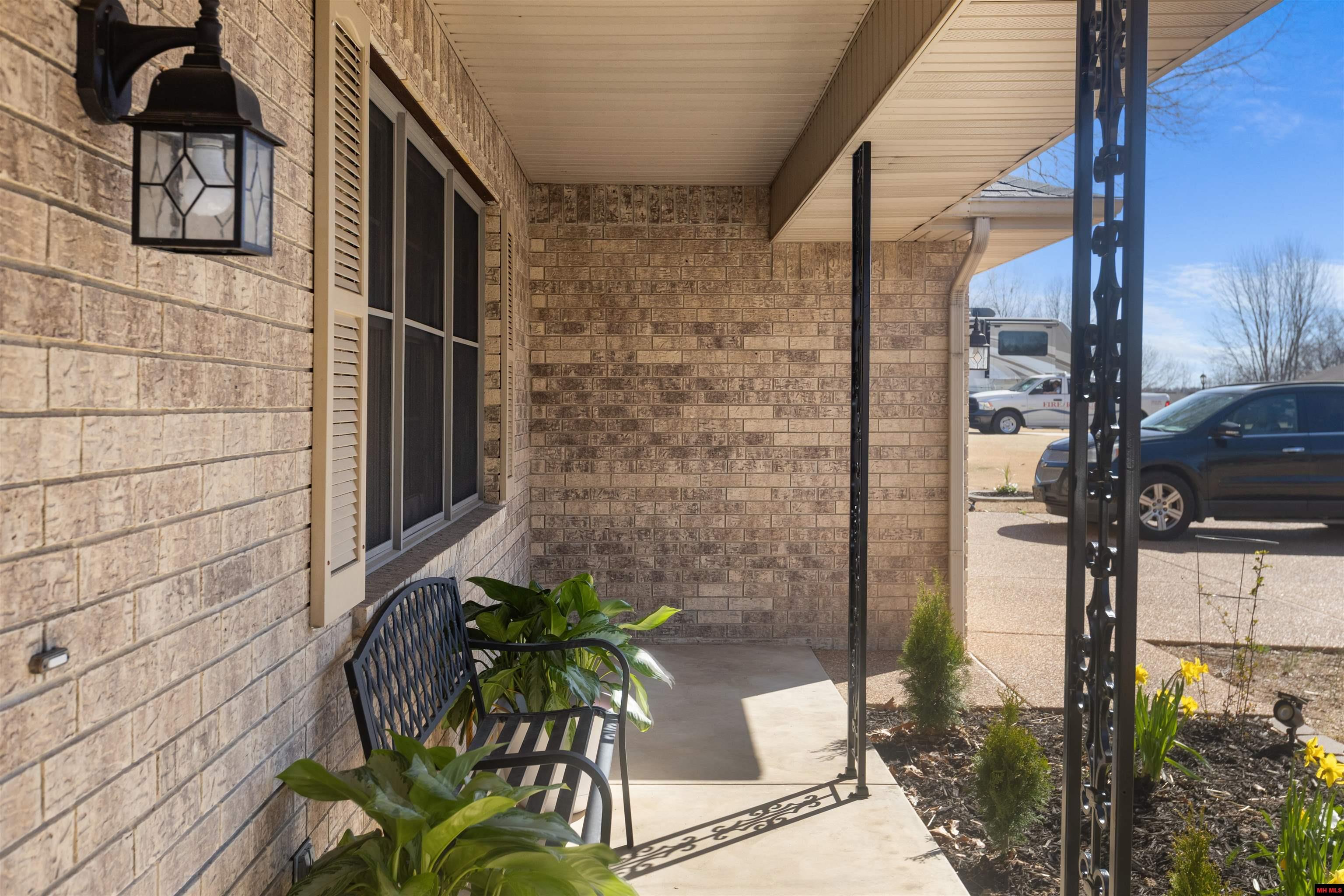 2116 NORWOOD DRIVE