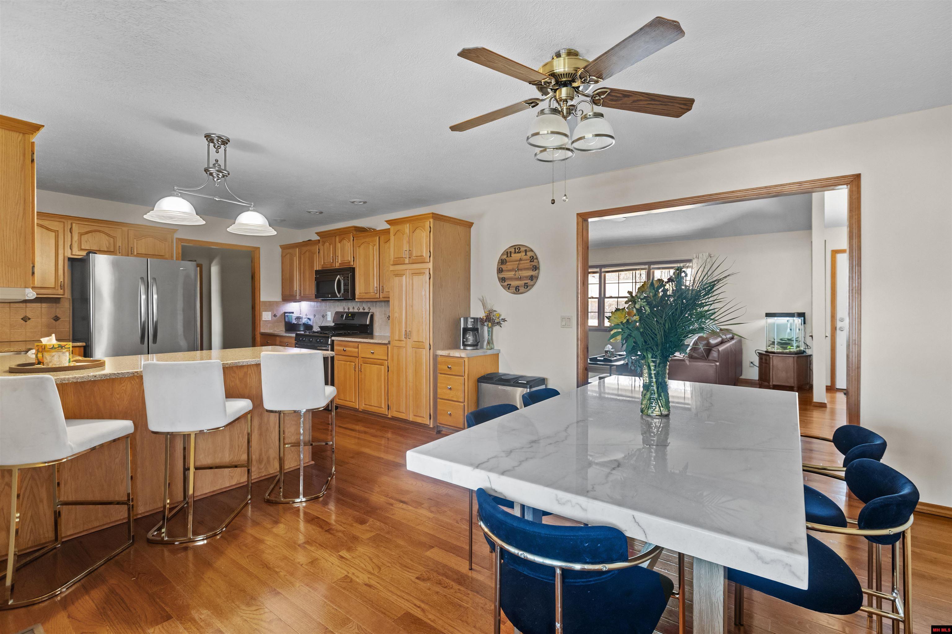 2116 NORWOOD DRIVE