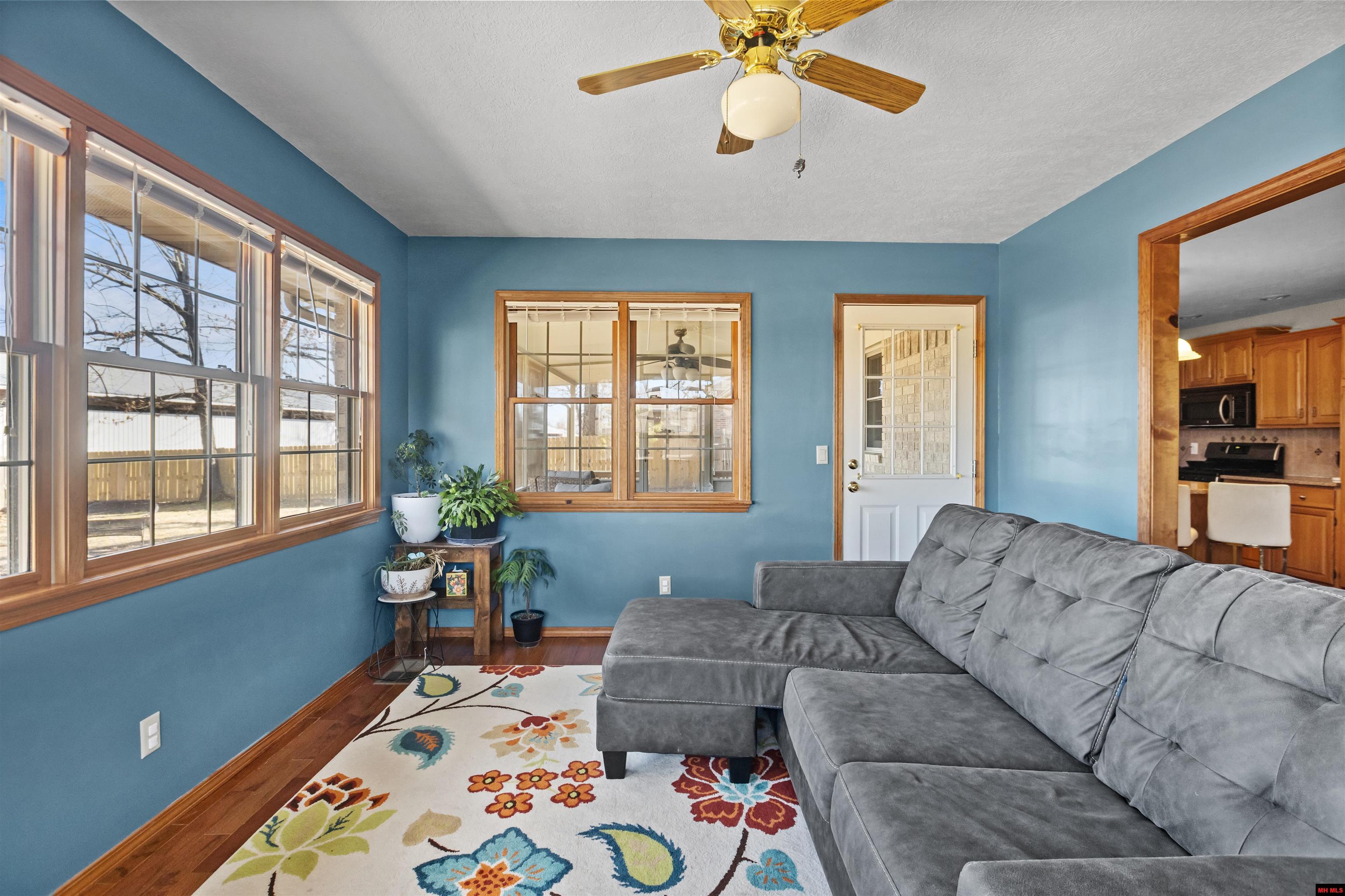 2116 NORWOOD DRIVE