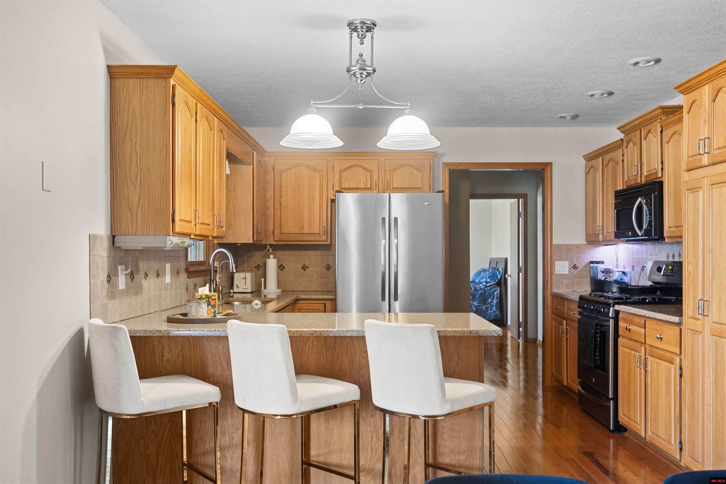 2116 NORWOOD DRIVE