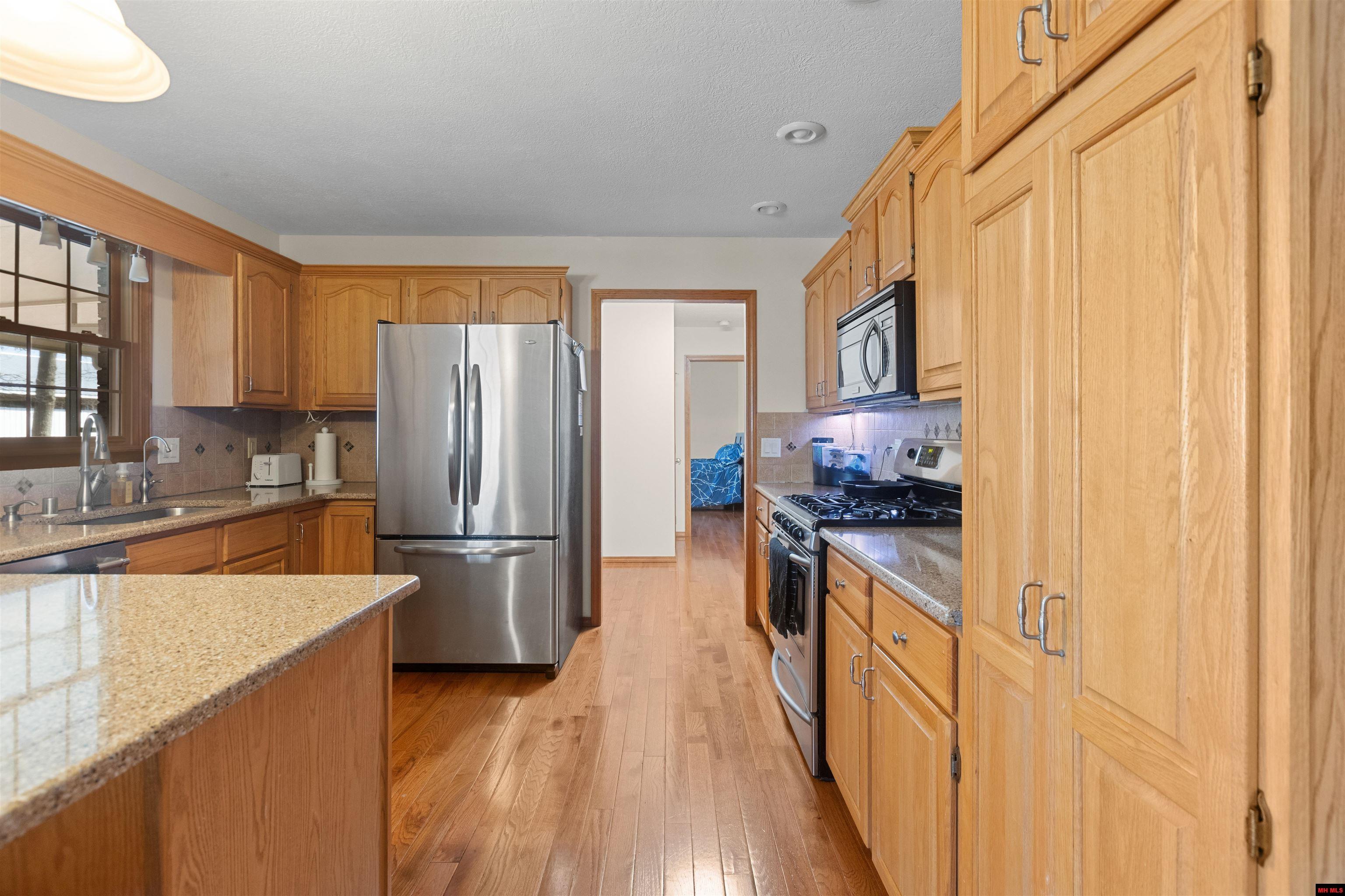 2116 NORWOOD DRIVE