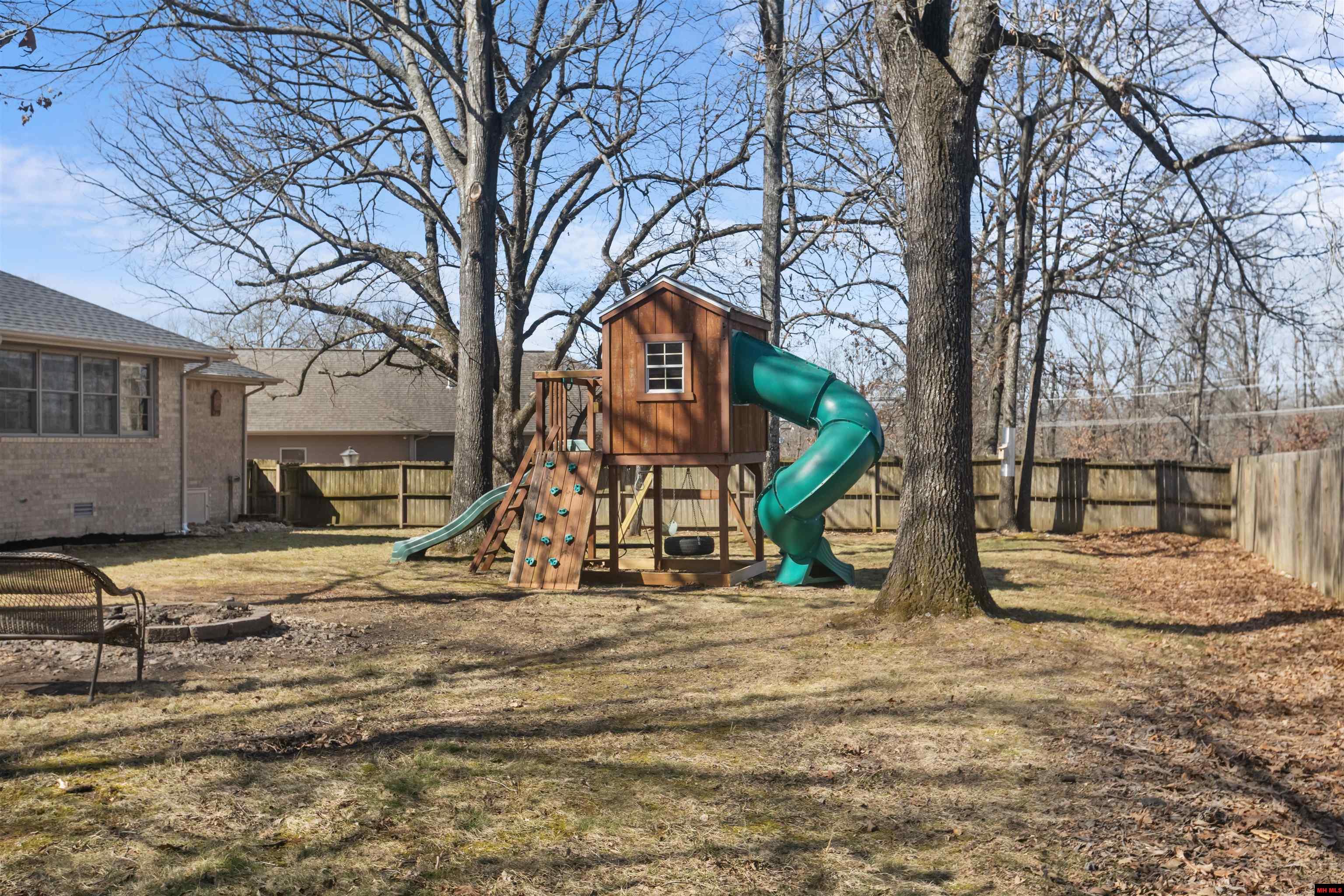 2116 NORWOOD DRIVE