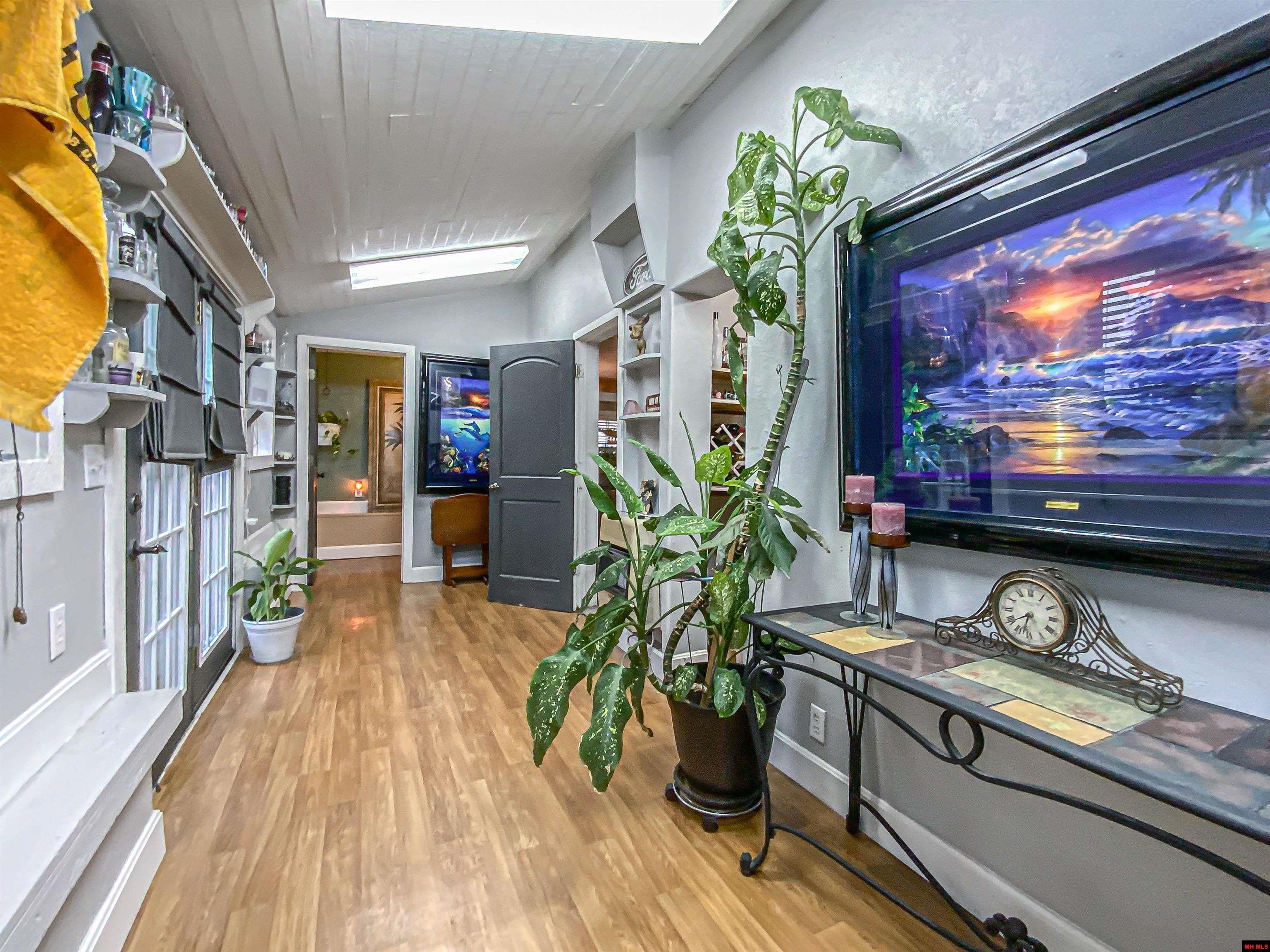 107 HICKORY STREET