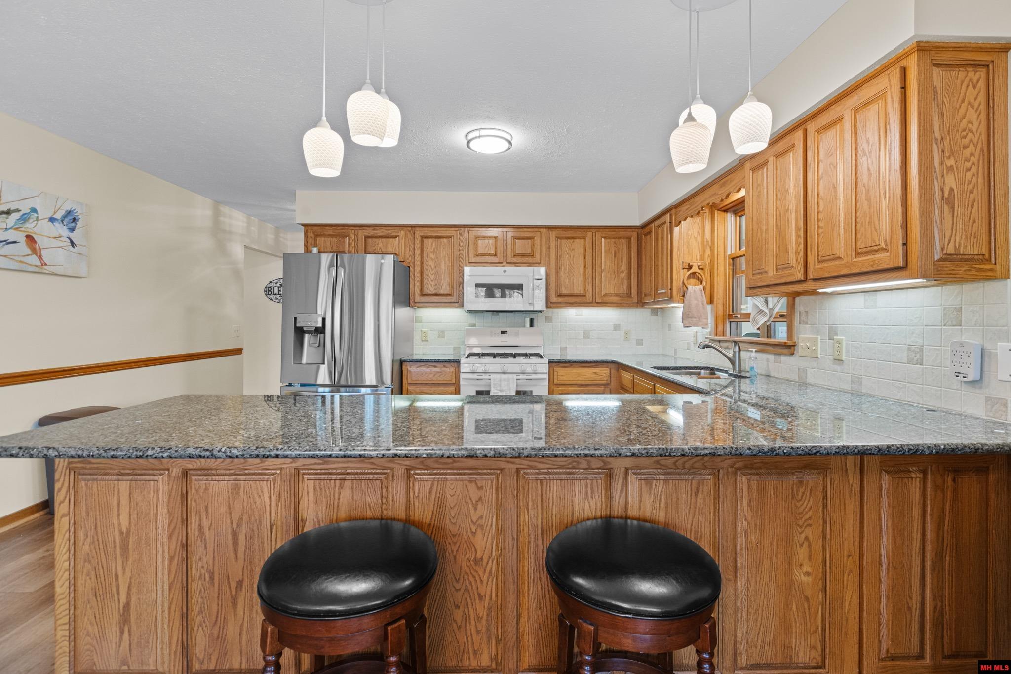 144 NORTHPOINTE DRIVE