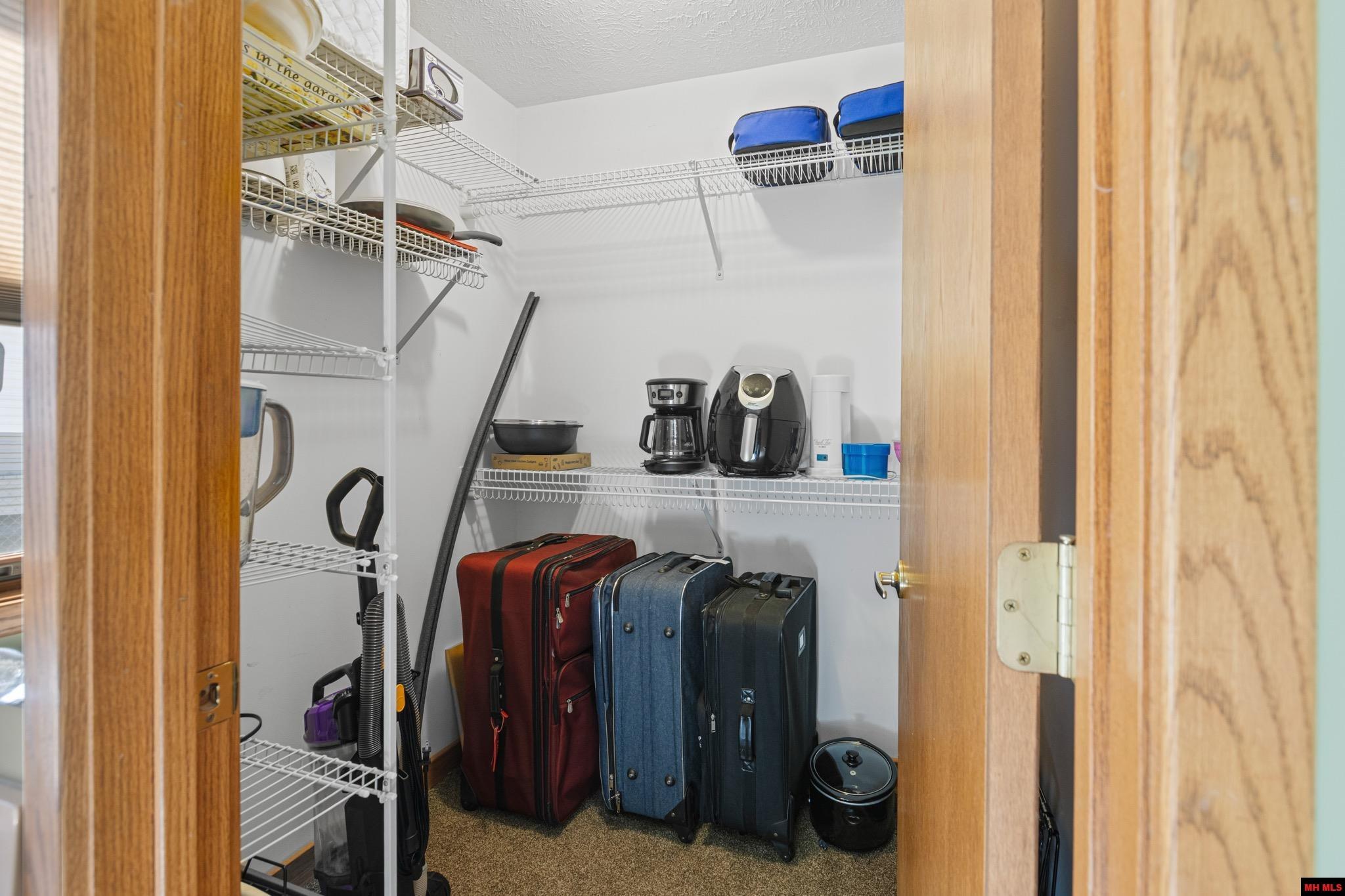 144 NORTHPOINTE DRIVE