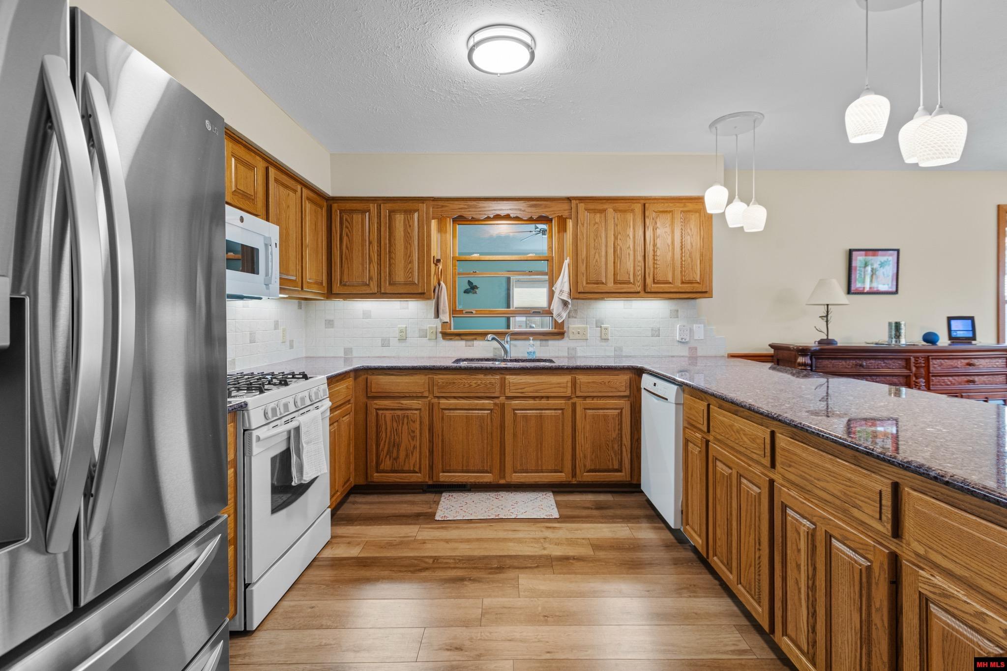 144 NORTHPOINTE DRIVE