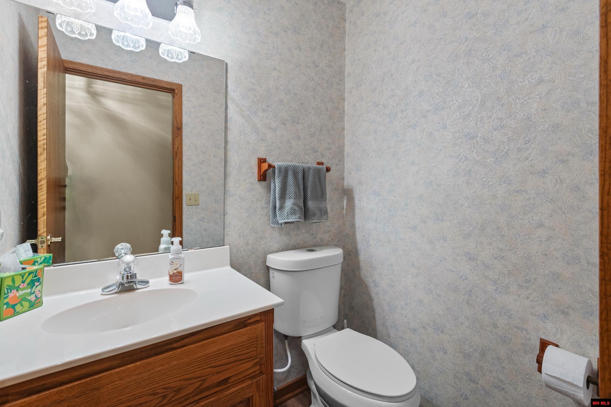 144 NORTHPOINTE DRIVE