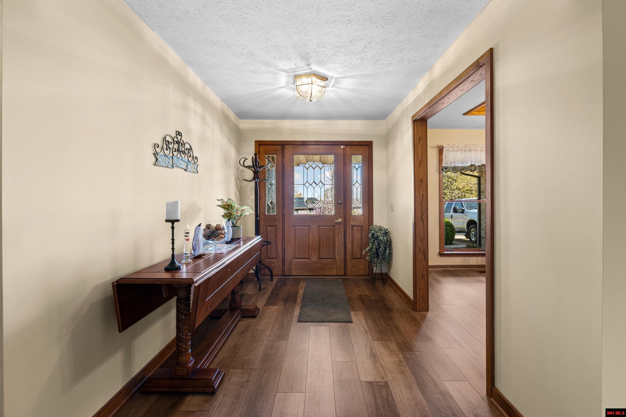 144 NORTHPOINTE DRIVE