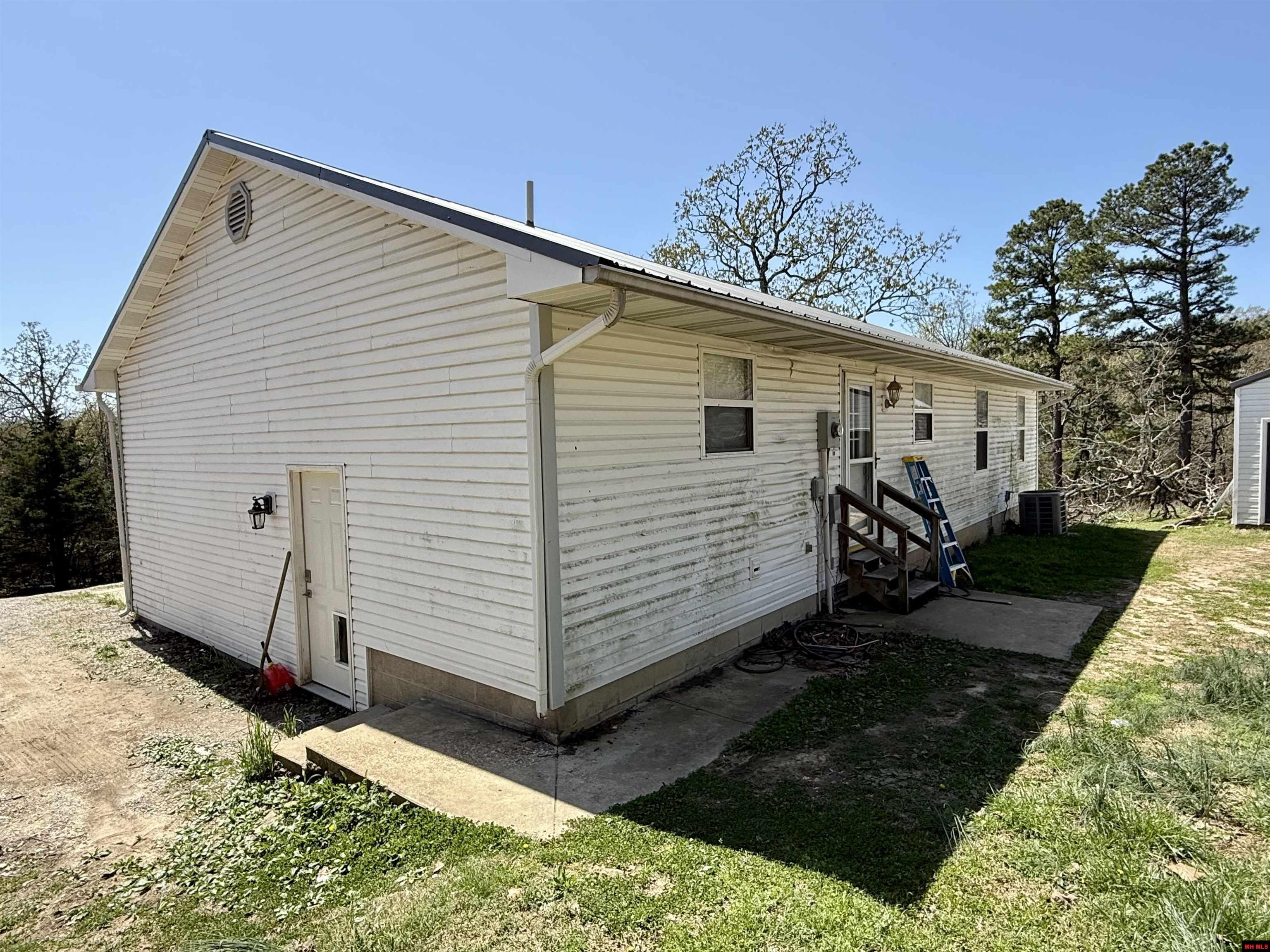 210 LOCH RANNOCH DRIVE