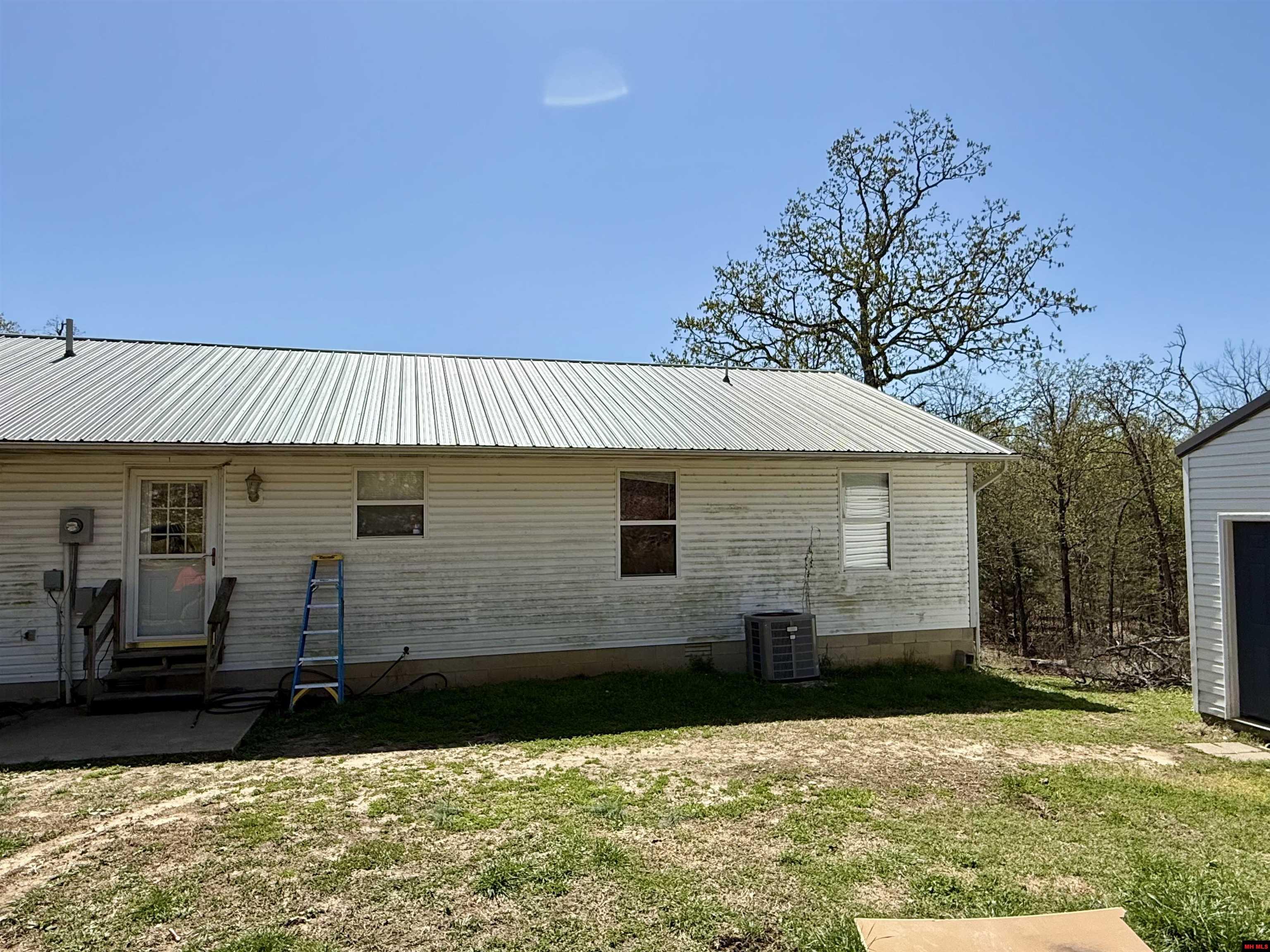 210 LOCH RANNOCH DRIVE