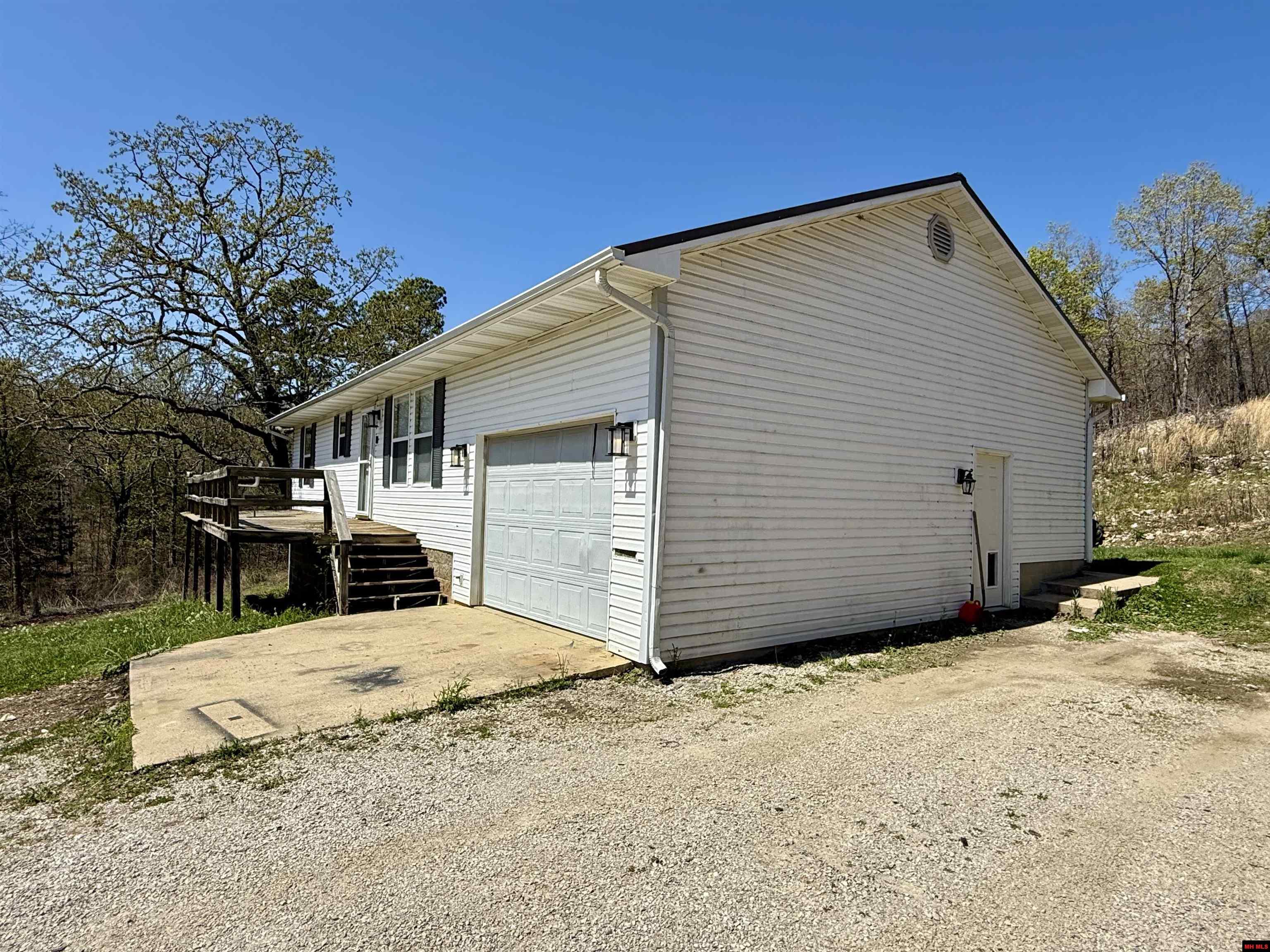 210 LOCH RANNOCH DRIVE