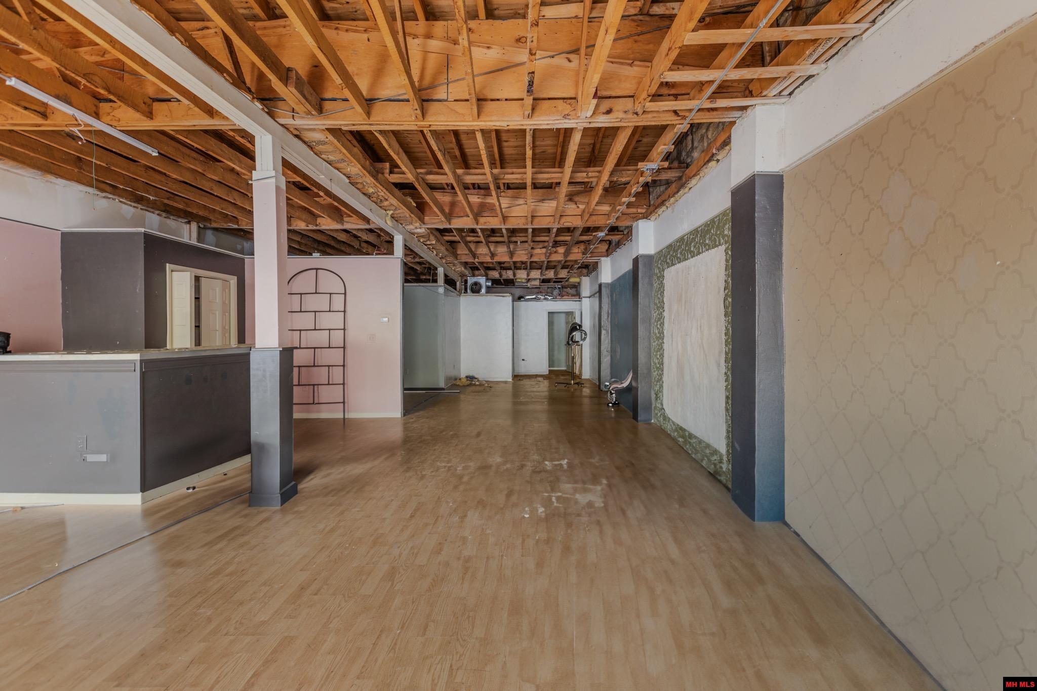 106 E 7TH STREET