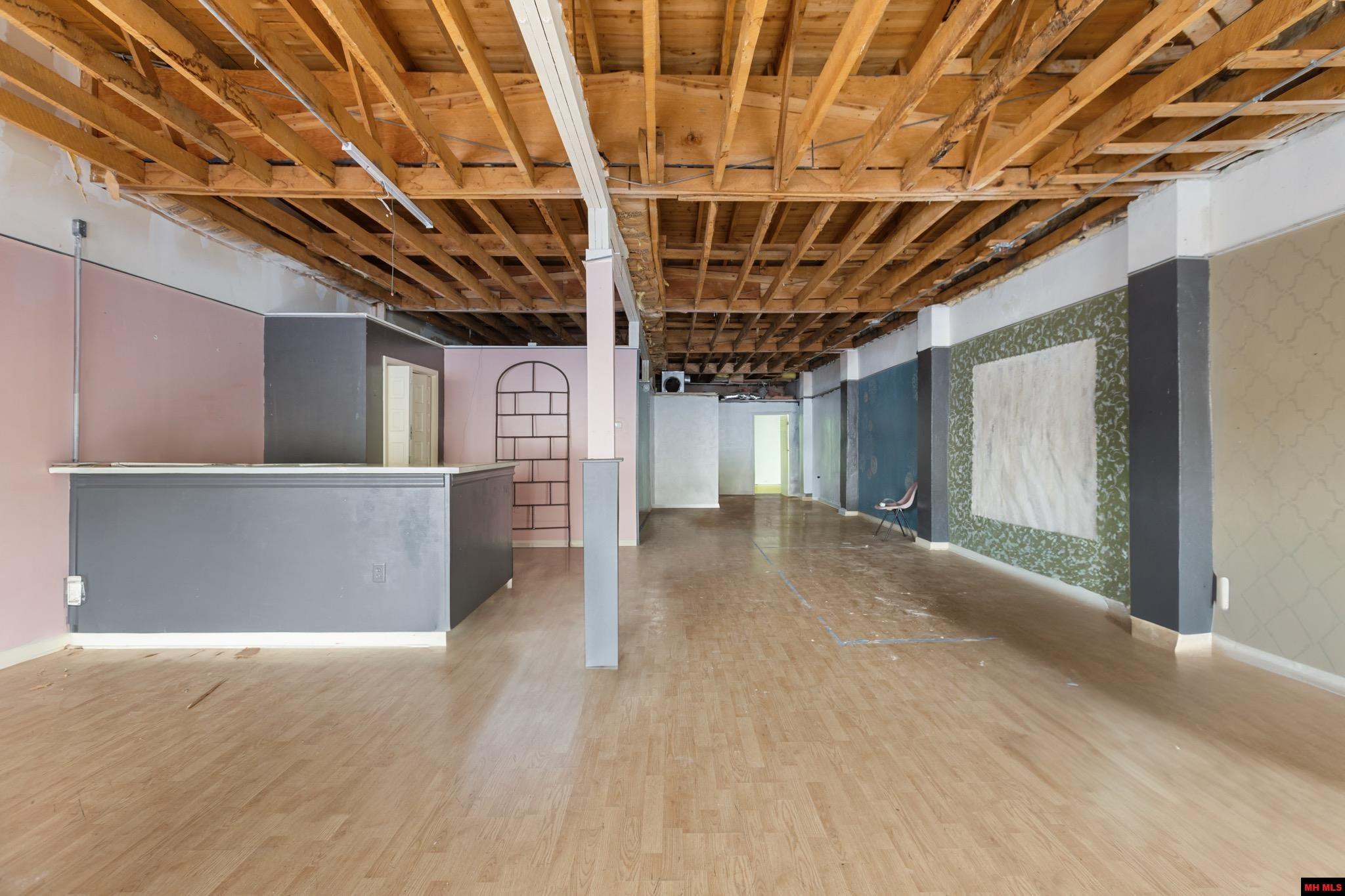 106 E 7TH STREET