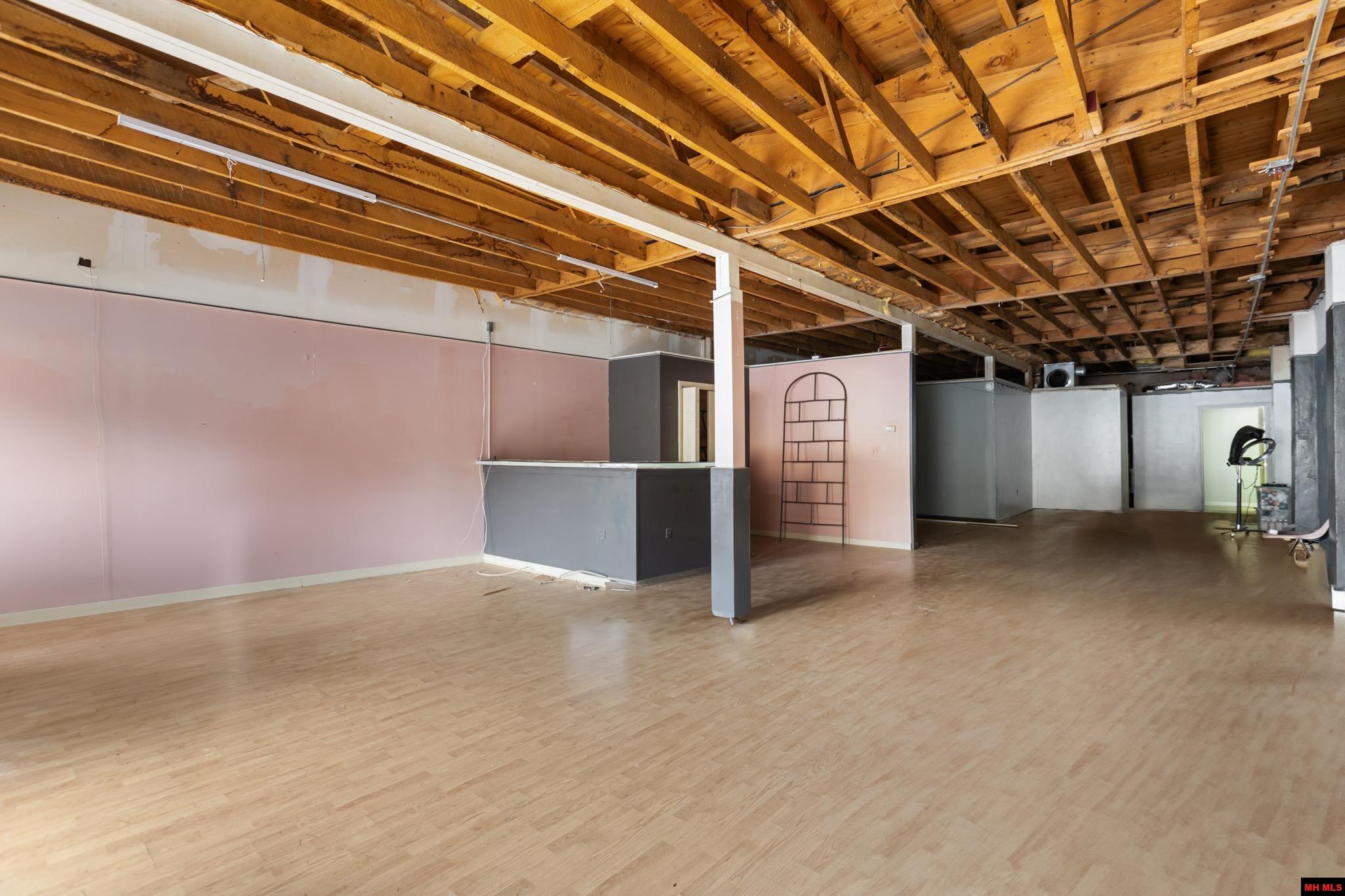 106 E 7TH STREET