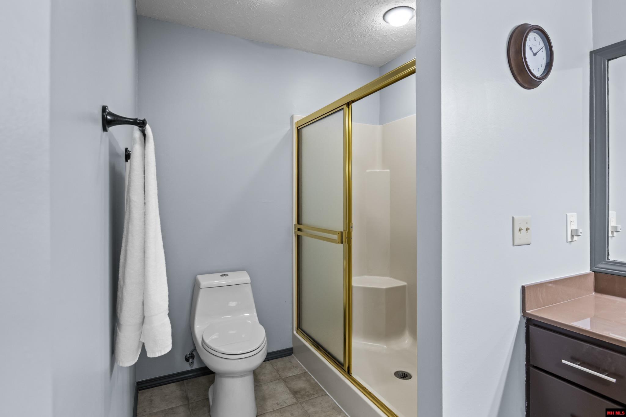 198 BRECKENRIDGE COURT