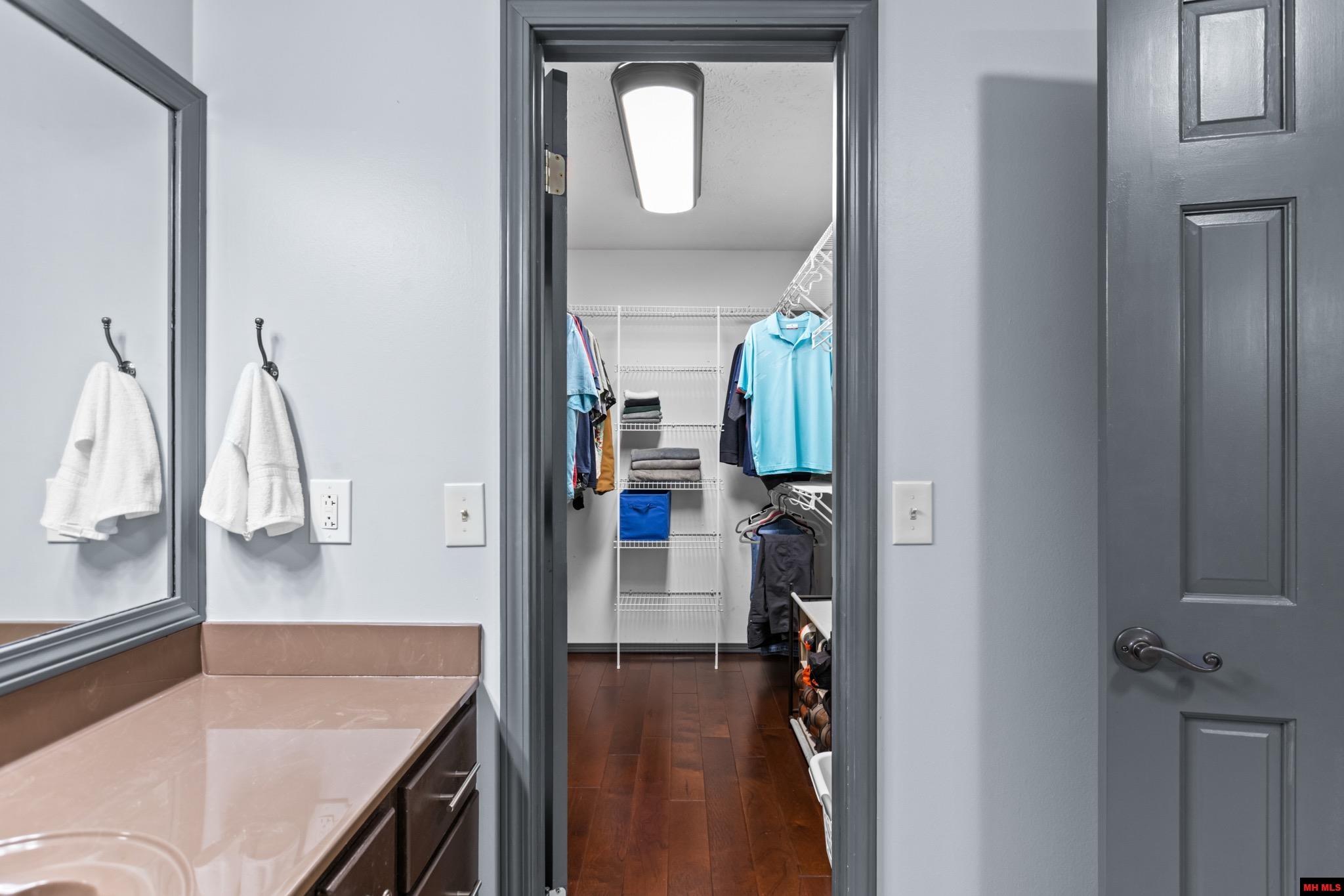 198 BRECKENRIDGE COURT