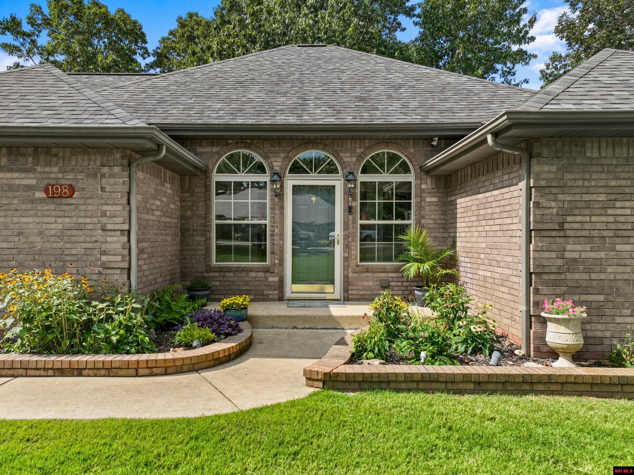 198 BRECKENRIDGE COURT