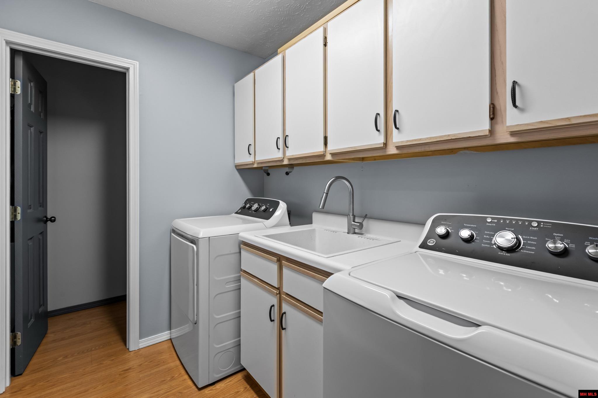 198 BRECKENRIDGE COURT