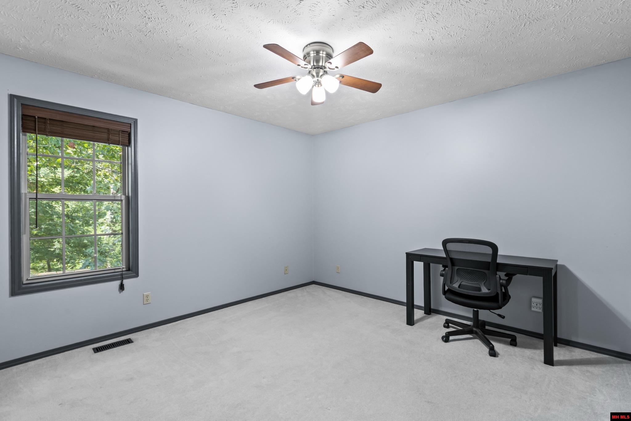 198 BRECKENRIDGE COURT