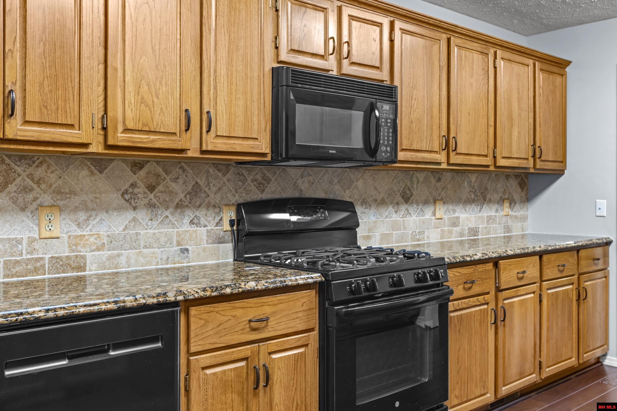 198 BRECKENRIDGE COURT